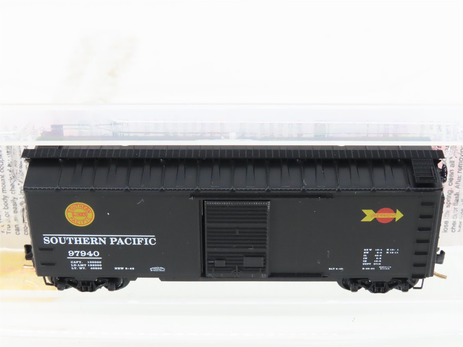 N Scale Micro-Trains MTL 20090 SP Southern Pacific Overnight 40' Box Car #97940