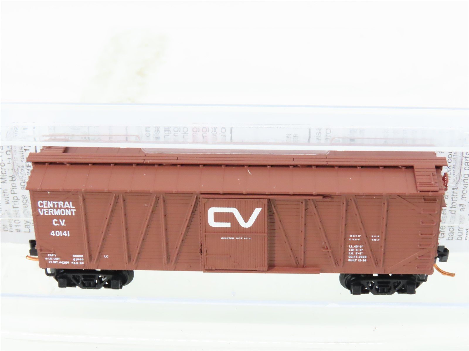 N Scale Micro-Trains MTL 02800160 CV Central Vermont 40' Box Car #40141 w/ Load