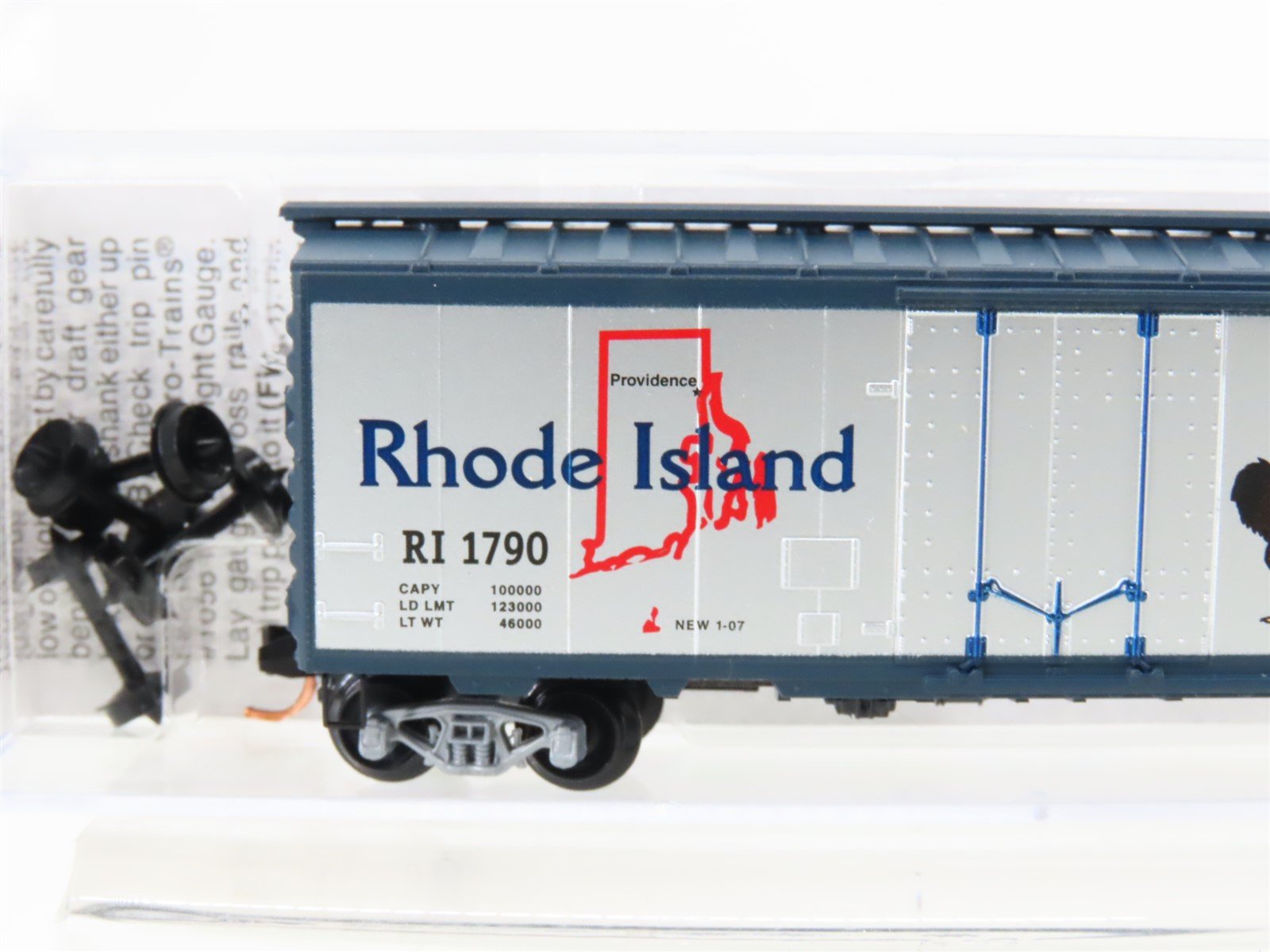 N Micro-Trains MTL 02100409 RI Rhode Island State 40' Plug Door Box Car #1790