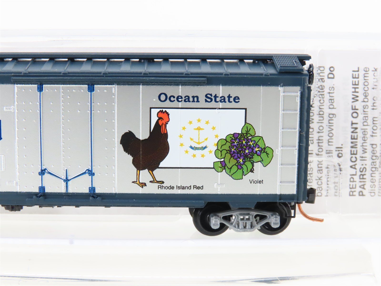 N Micro-Trains MTL 02100409 RI Rhode Island State 40' Plug Door Box Car #1790
