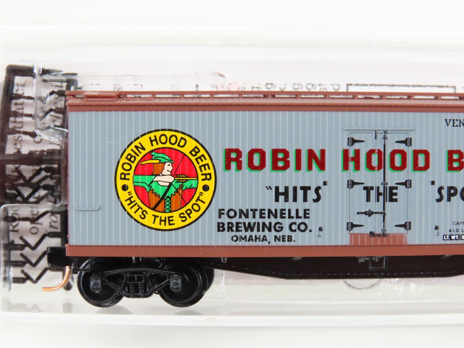 N Scale Micro-Trains MTL 49450 FBX Robin Hood Beer 40' Wood Reefer #5301