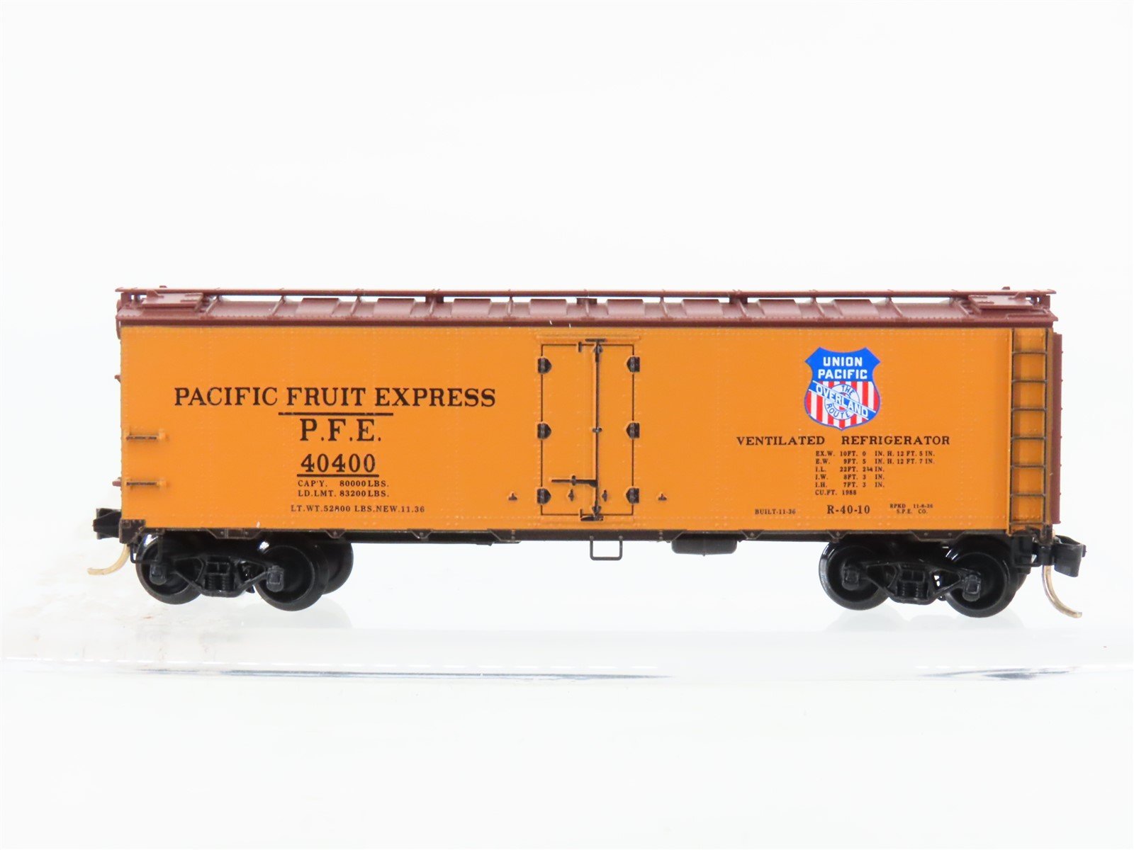N Scale Micro-Trains MTL 59010 UP SP PFE Pacific Fruit Express 40' Reefer #40400