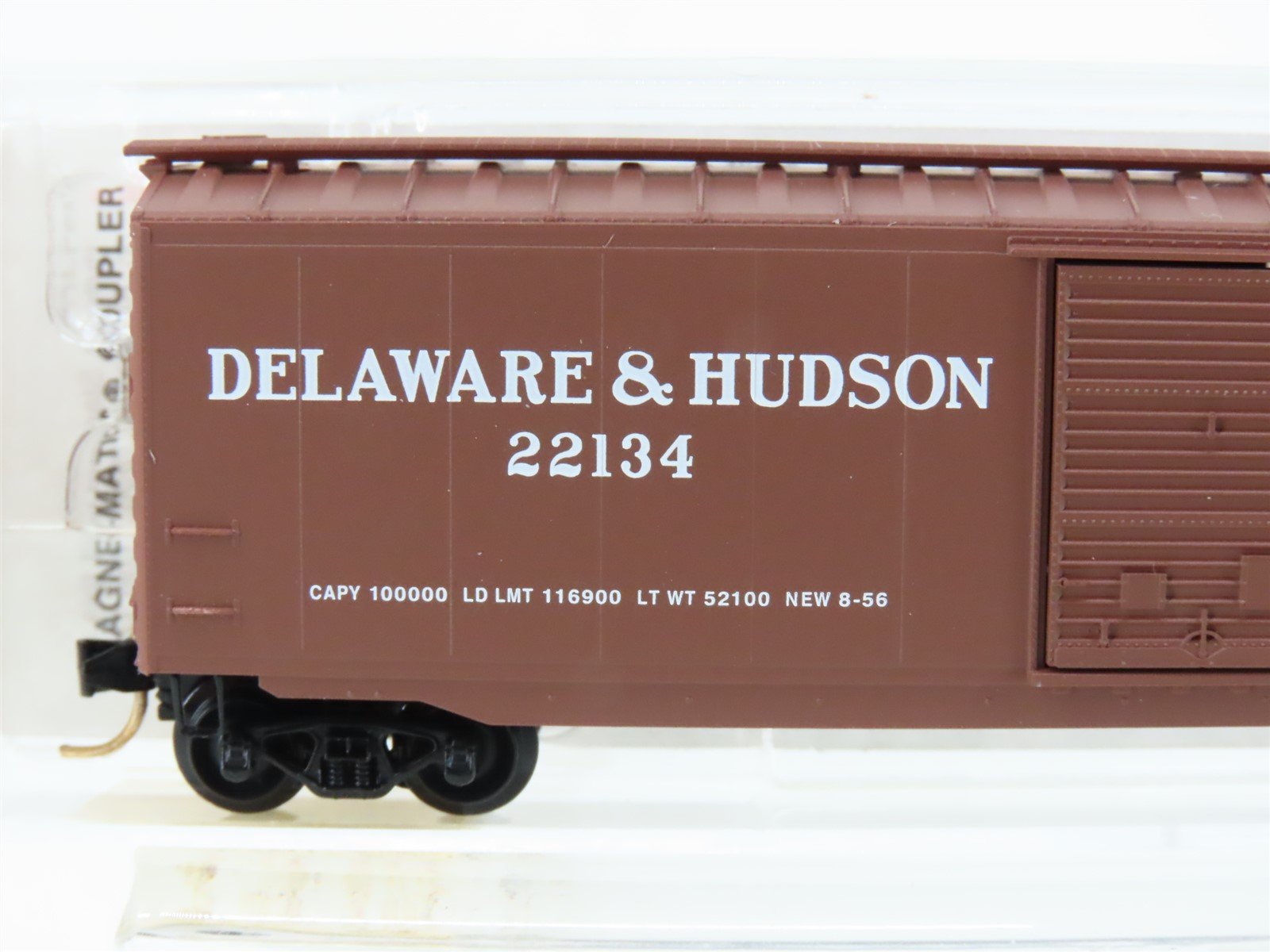 N Scale Micro-Trains MTL 31070 D&H Delaware & Hudson 50' Box Car #22134