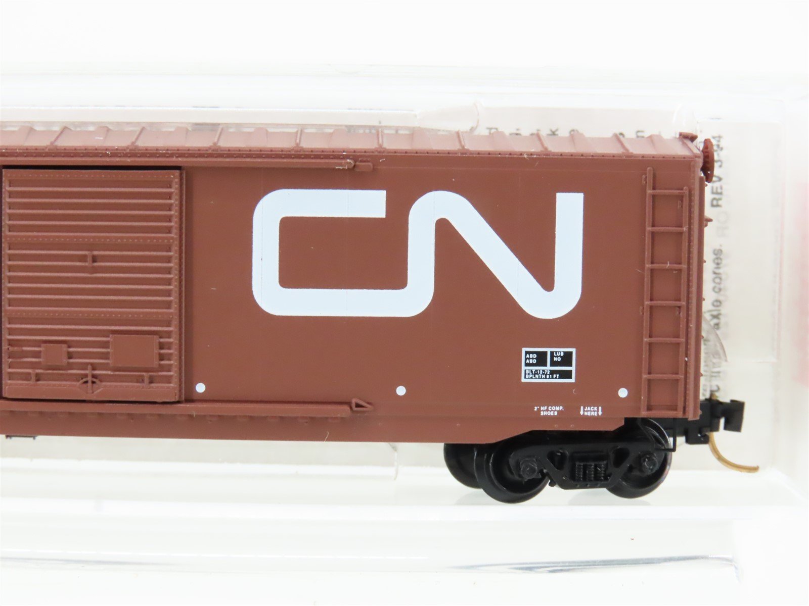 N Scale Micro-Trains MTL 76010 CN Canadian National Railroad 50' Box Car #550235