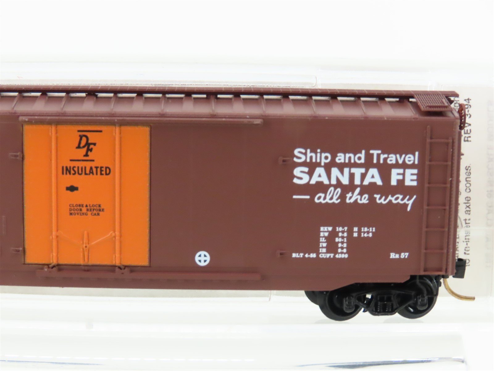 N Scale Micro-Trains MTL 32050/3 SFRB Santa Fe 50' Plug Door Box Car #6172