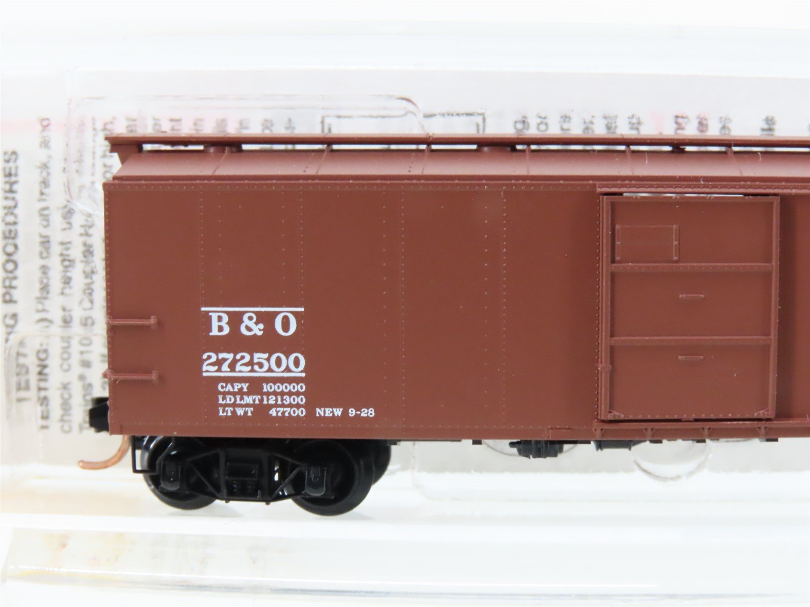 N Scale Micro-Trains MTL 120210 B&O Baltimore & Ohio 40' Box Car #272500