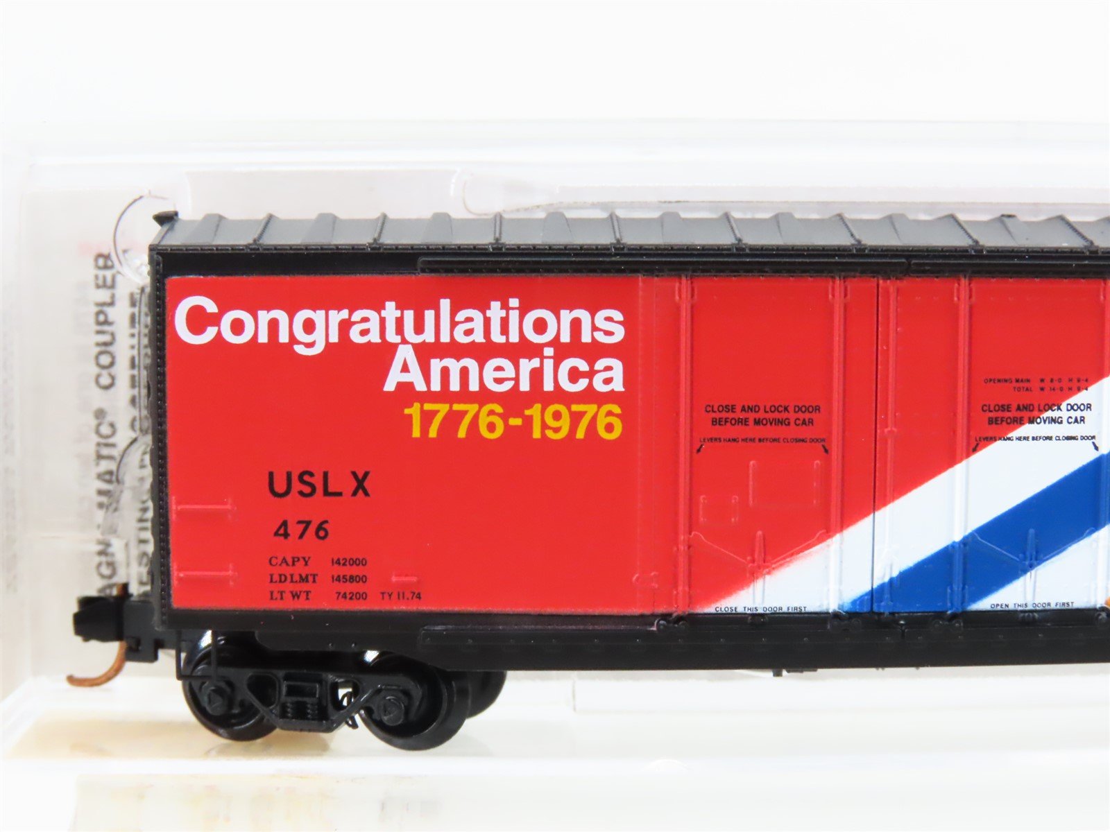 N Micro-Trains MTL 75050 USLX Canadian Forest Products Ltd 50' Box Car #476