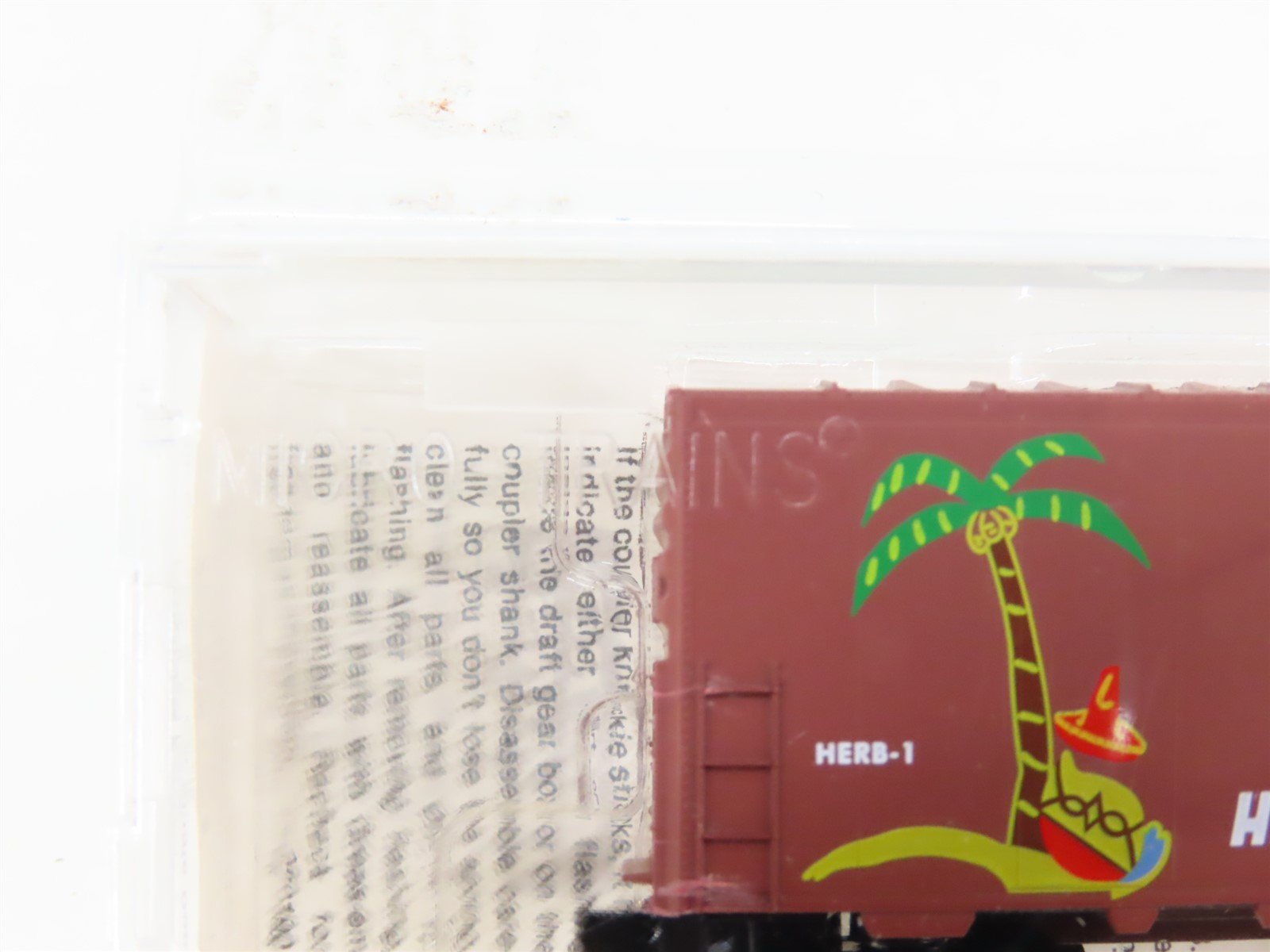 N Scale Micro-Trains MTL 24220 MP Mo-Pac Herbie 40' Single Door Box Car #HERB-1