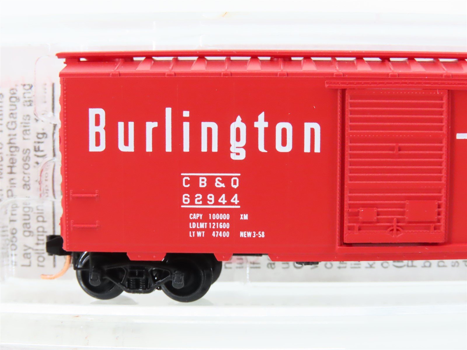 N Scale Micro-Trains MTL 20170 CB&Q Burlington Route 40' Box Car #62944