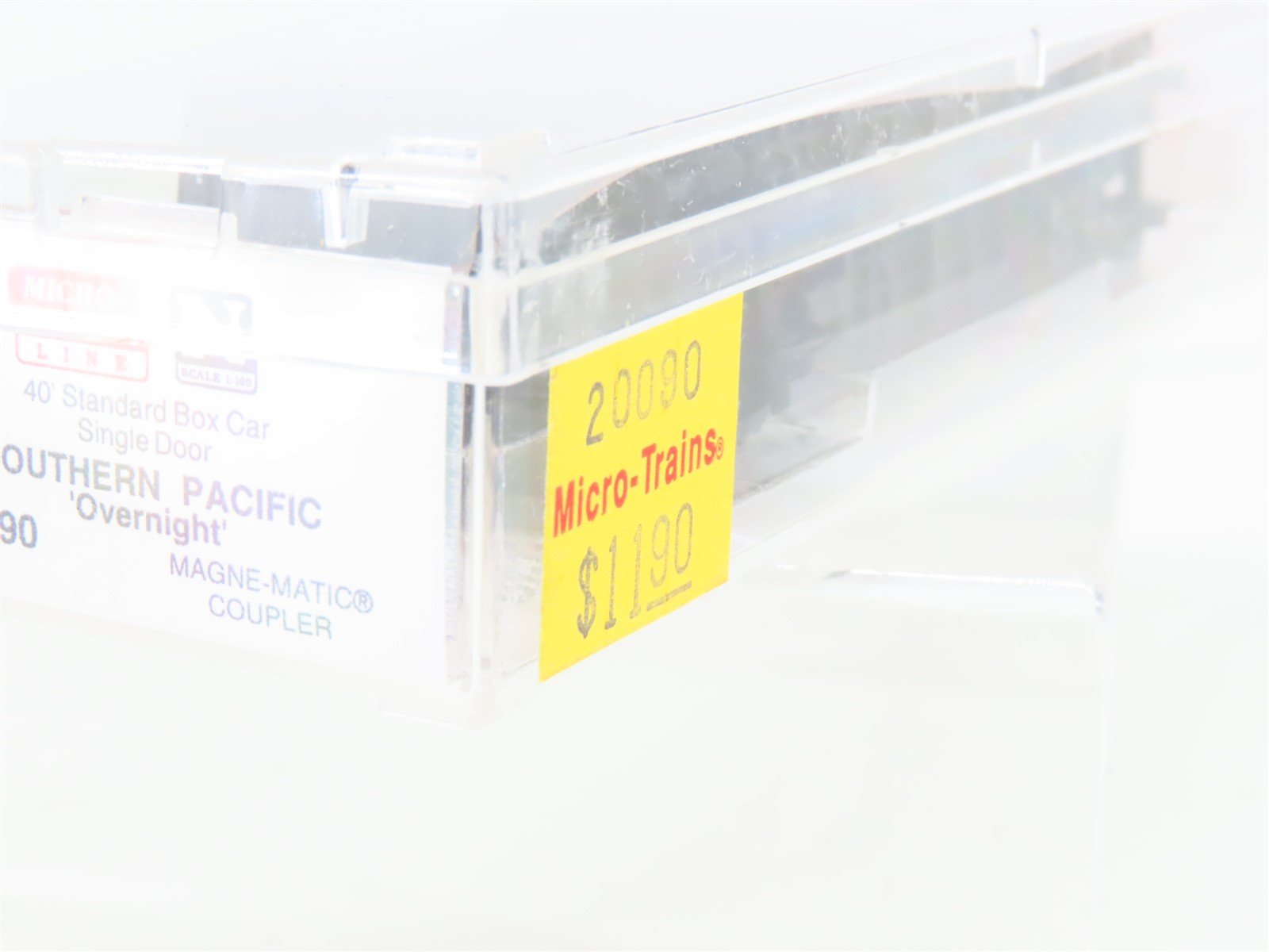N Scale Micro-Trains MTL 20090 SP Southern Pacific Overnight 40' Box Car #97947