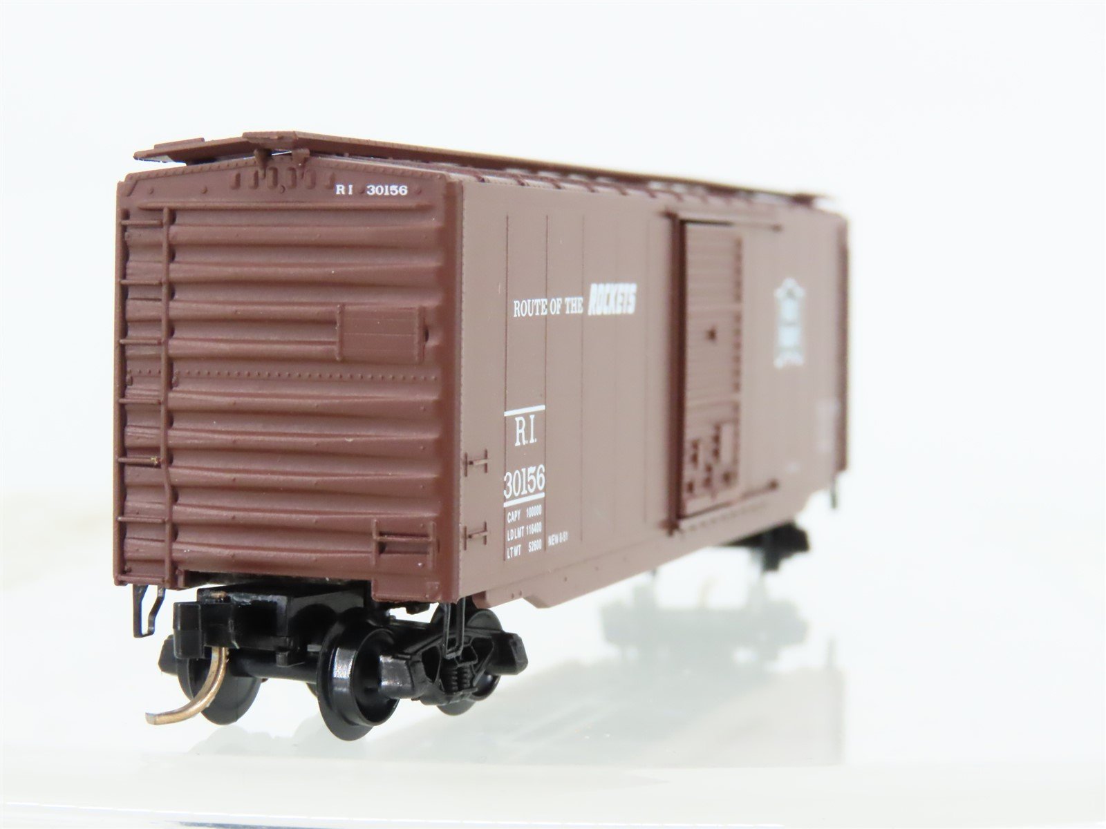 N Scale Micro-Trains MTL 31240 RI Route Of The Rockets 50' Box Car #30156