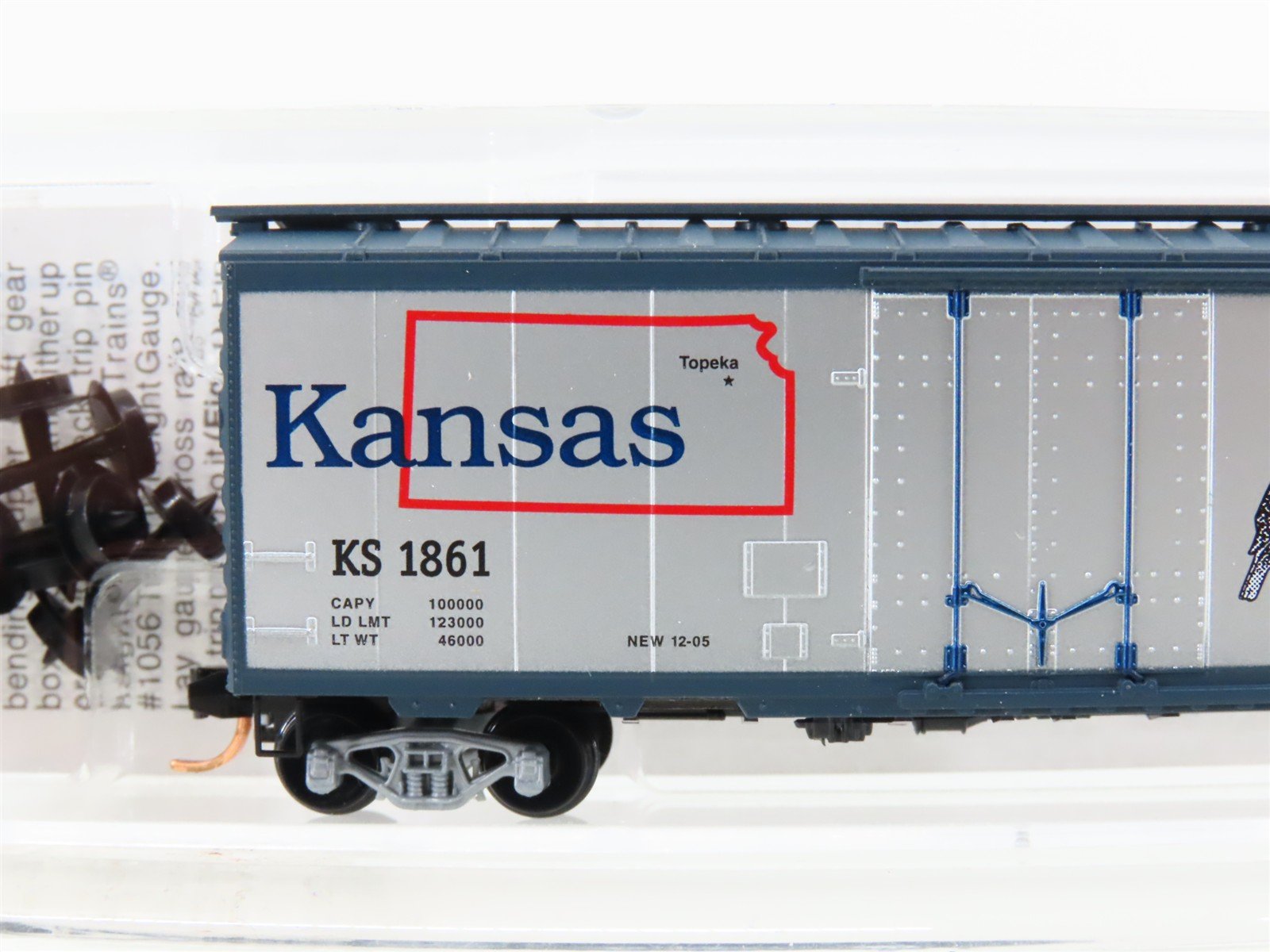 N Scale Micro-Trains MTL 02100396 KS Kansas State 40' Plug Door Box Car #1861