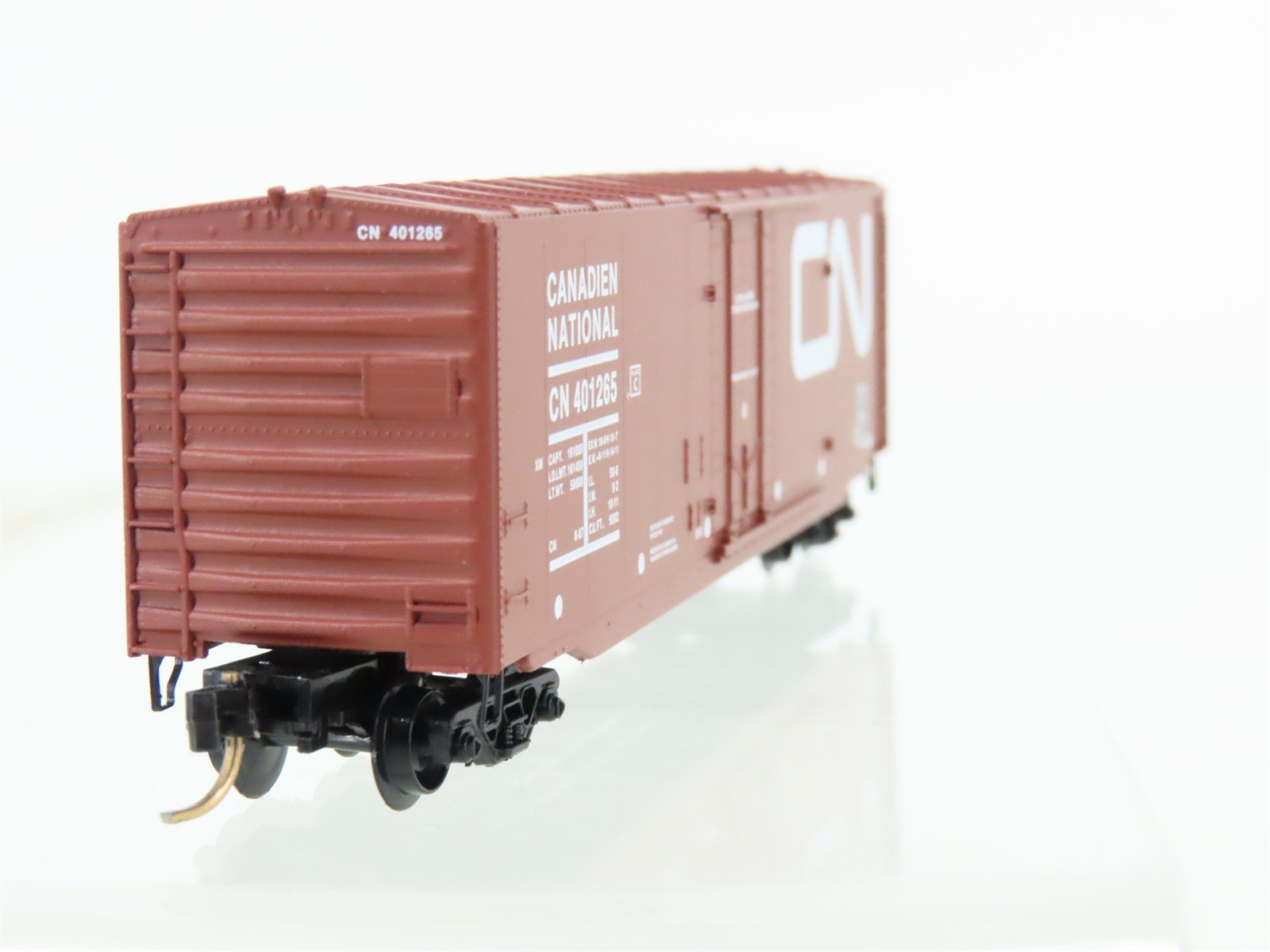 N Micro-Trains MTL 38190 CN Canadian National 50' Plug Door Box Car #401265