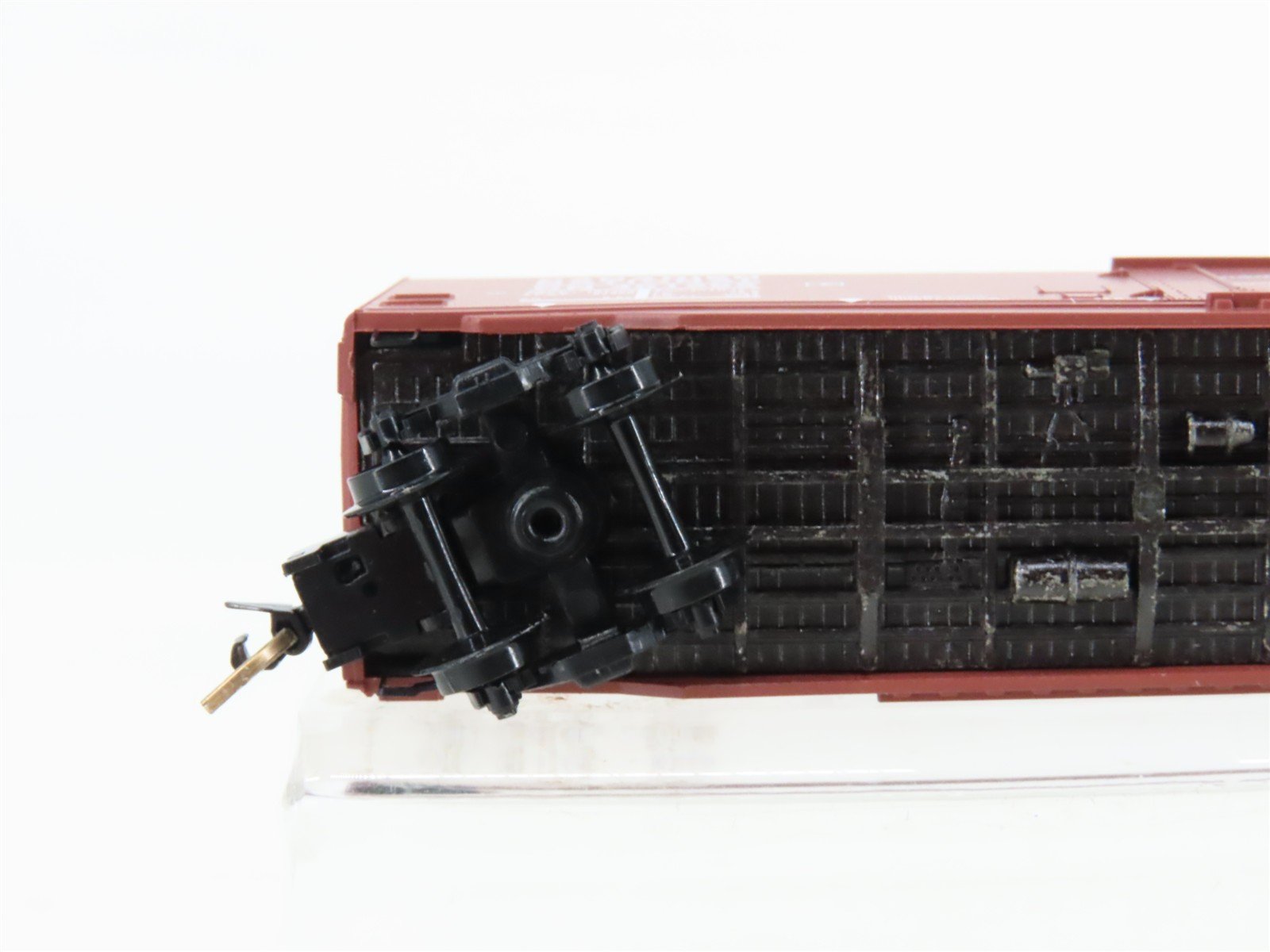 N Micro-Trains MTL 38190 CN Canadian National 50' Plug Door Box Car #401265