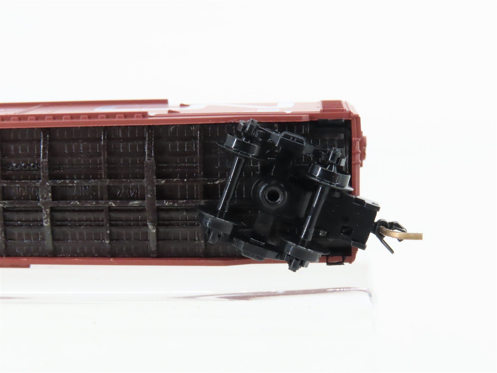 N Micro-Trains MTL 38190 CN Canadian National 50' Plug Door Box Car #401265