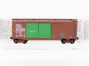 N Scale Micro-Trains MTL 23260 DWC Duluth Winnipeg & Pacific 40' Box Car #582225