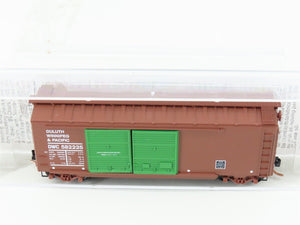 N Scale Micro-Trains MTL 23260 DWC Duluth Winnipeg & Pacific 40' Box Car #582225