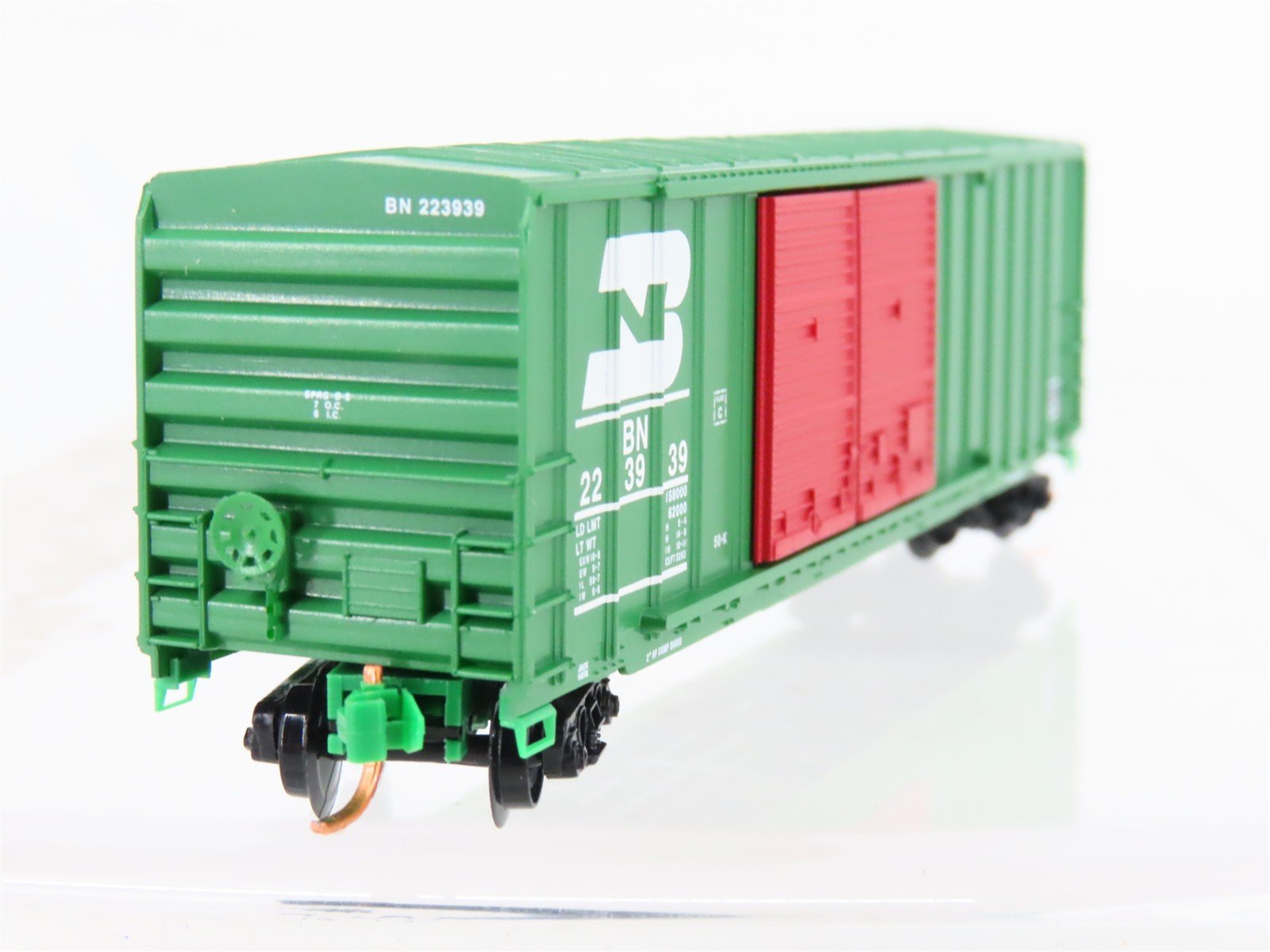 N Scale Micro-Trains MTL 03000200 BN Burlington Northern 50' Box Car #223939