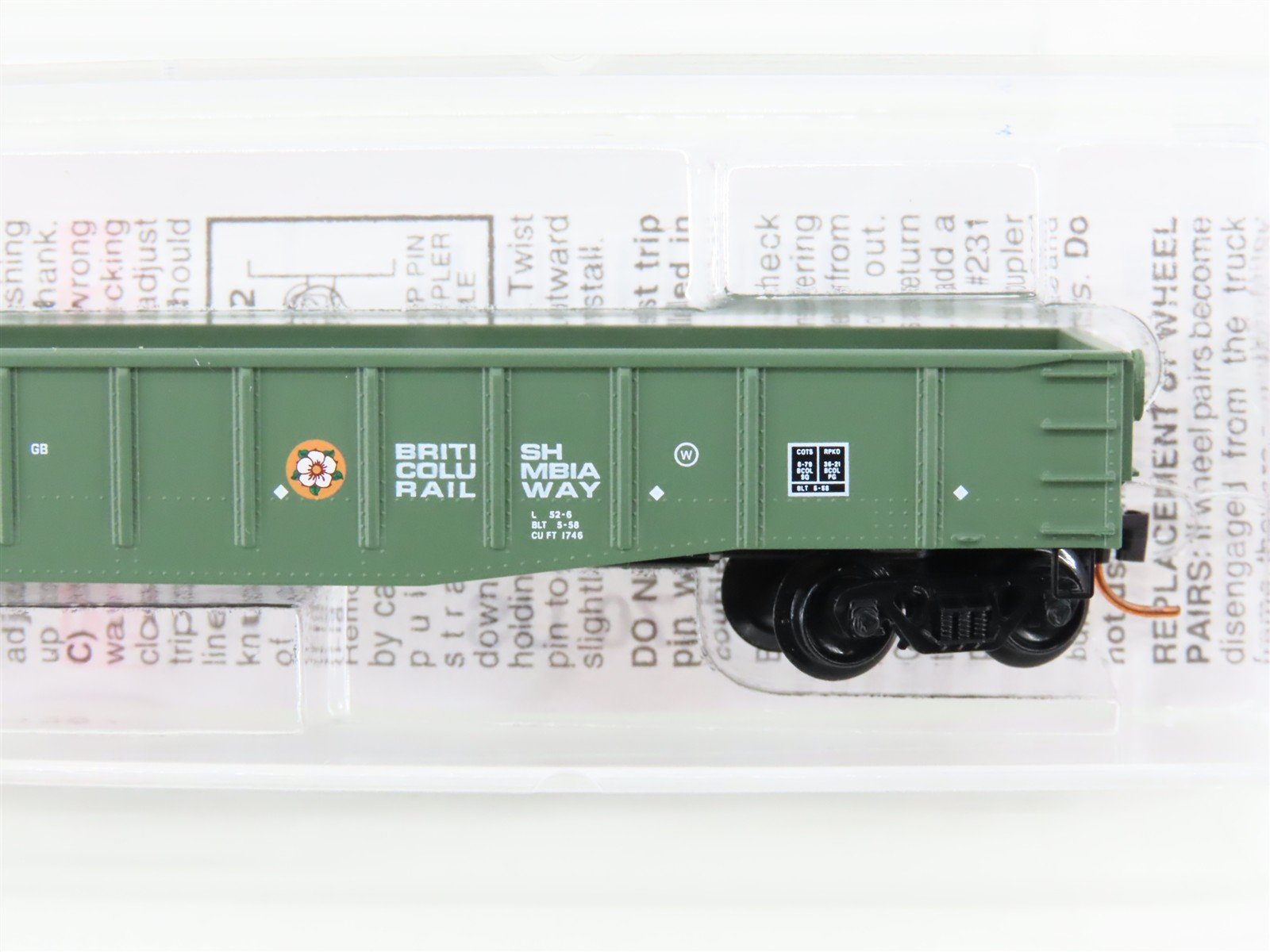 N Micro-Trains MTL 10500050 BCOL British Columbia Railway 50' Gondola #9061
