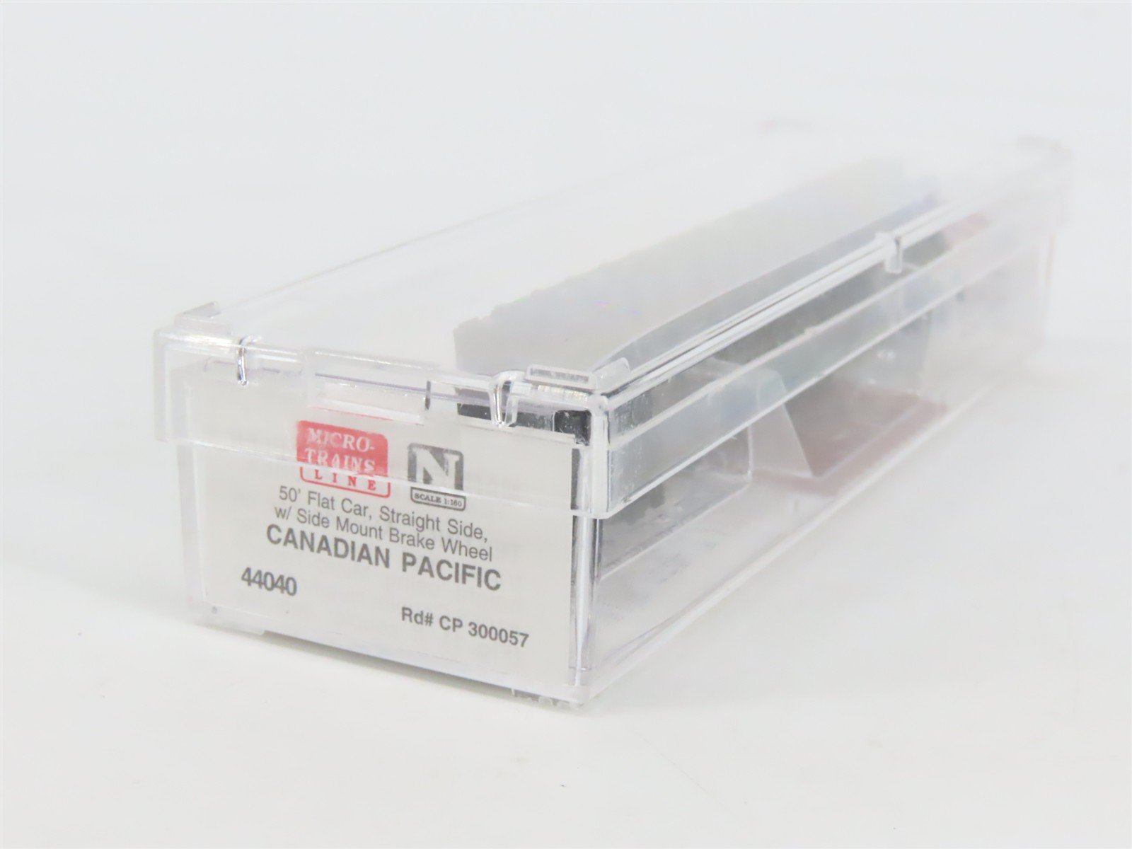 N Scale Micro-Trains MTL 44040 CP Canadian Pacific Railroad 50' Flat Car #300057
