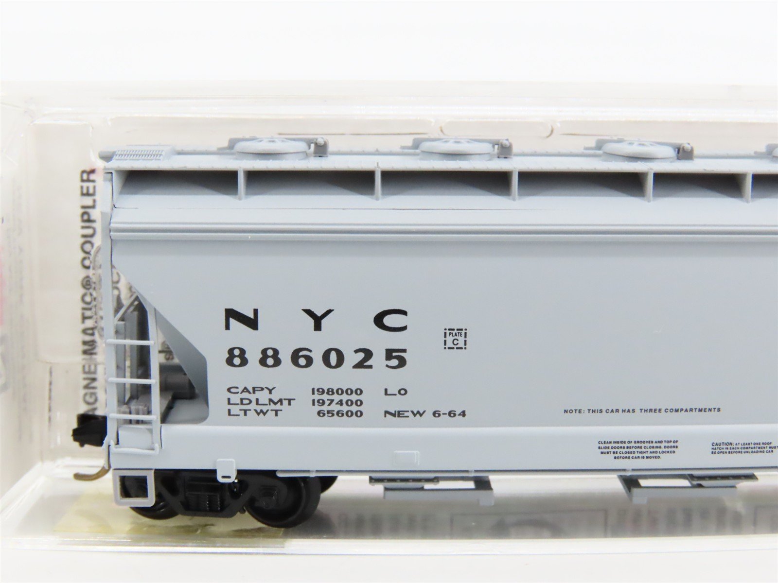 N Scale Micro-Trains MTL 93030 NYC New York Central System 3-Bay Hopper #886025