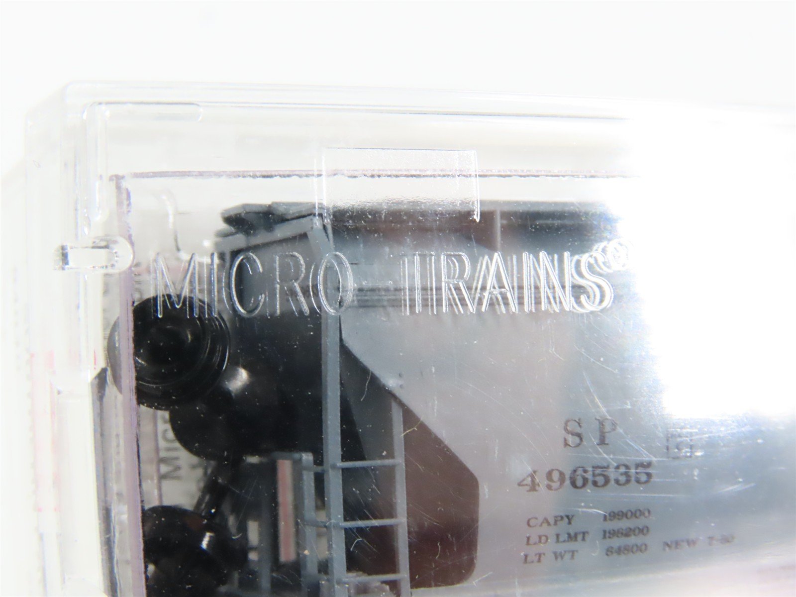 N Scale Micro-Trains MTL 94040 SP Southern Pacific 3-Bay Covered Hopper #496535