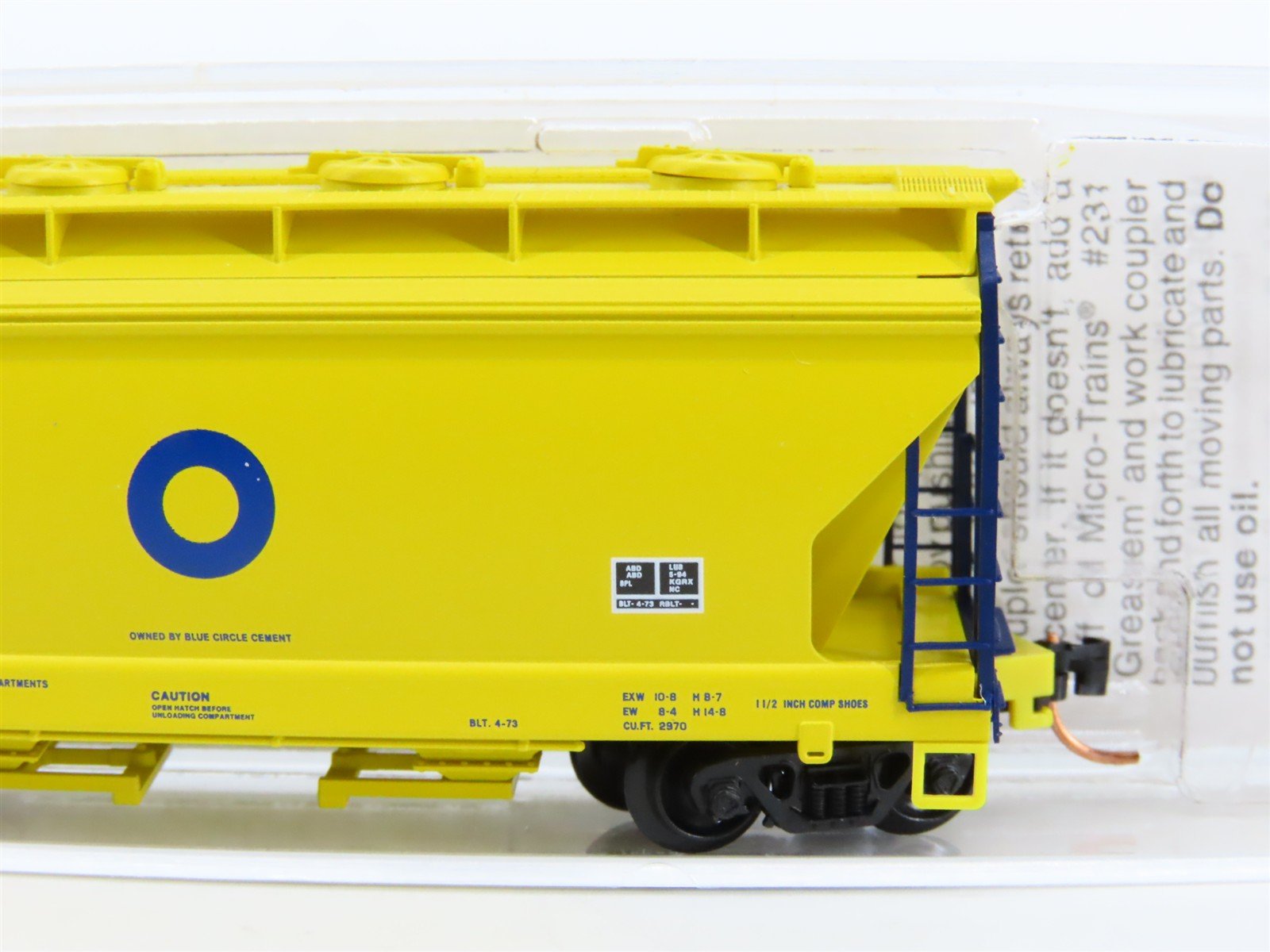 N Scale Micro-Trains MTL 92140 BCAX Blue Circle Cement 2-Bay Covered Hopper #5
