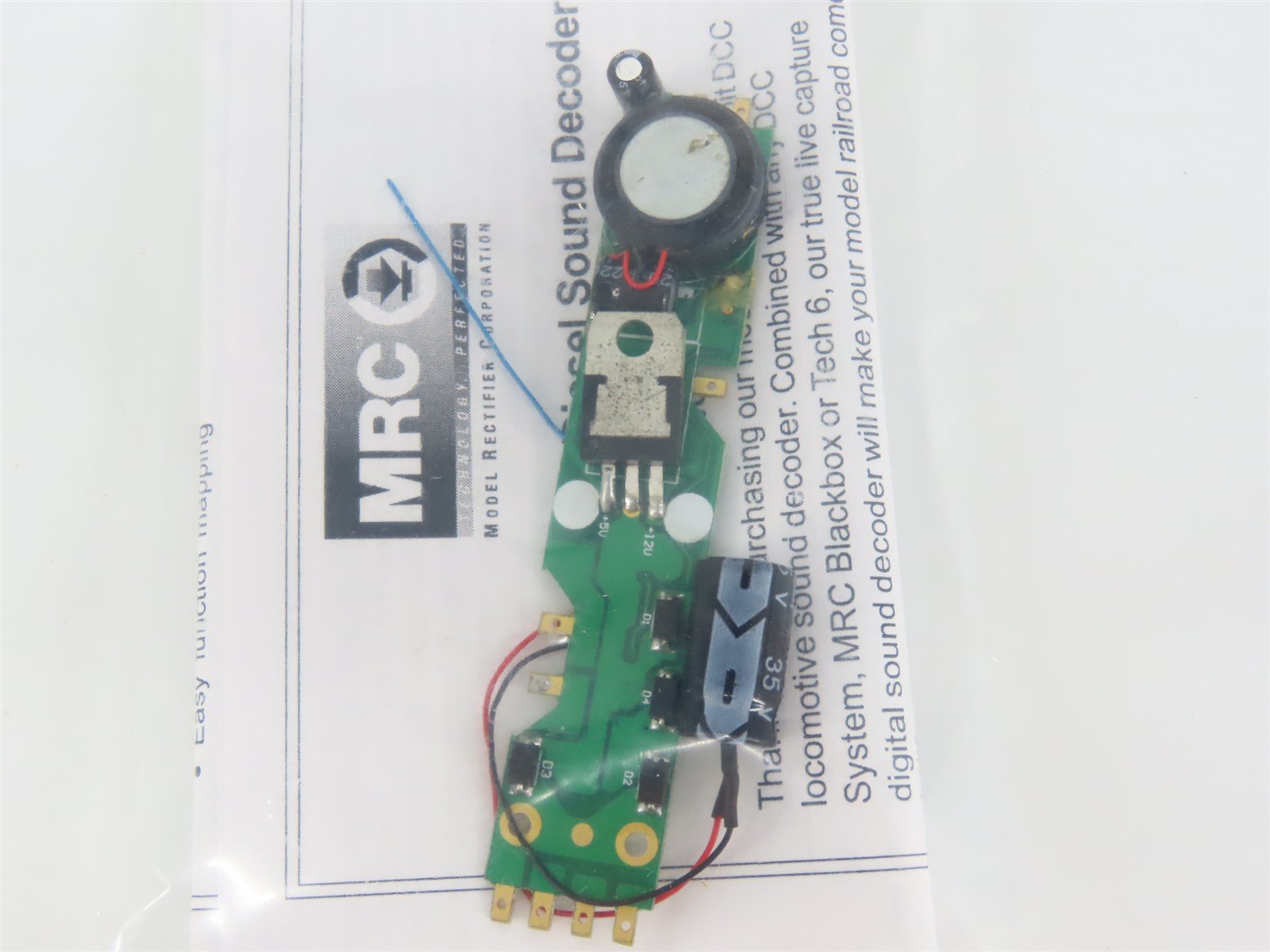 MRC 0001820 DCC Sound Decoder w/ Speaker for HO Athearn RS-3 Diesels