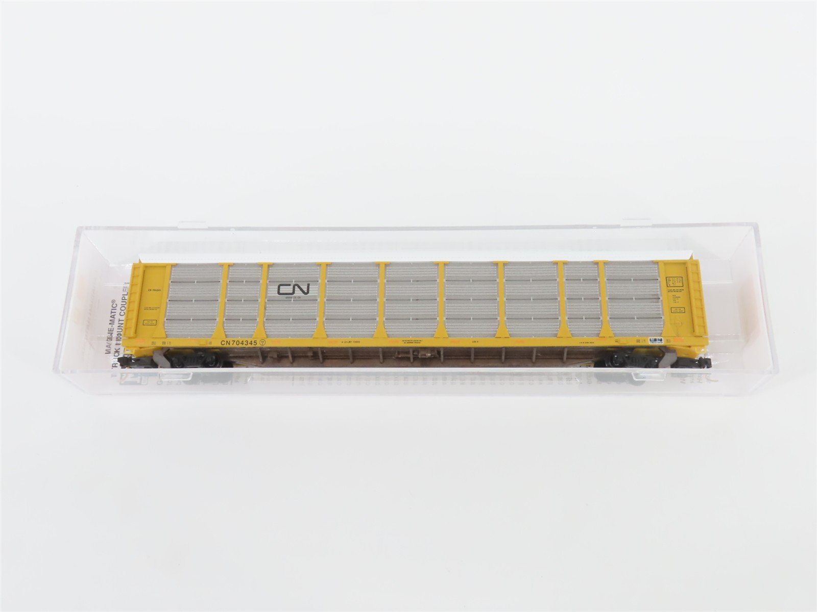 N Scale Micro-Trains MTL 11100300 TTGX CN Railway 89' Autorack #704345
