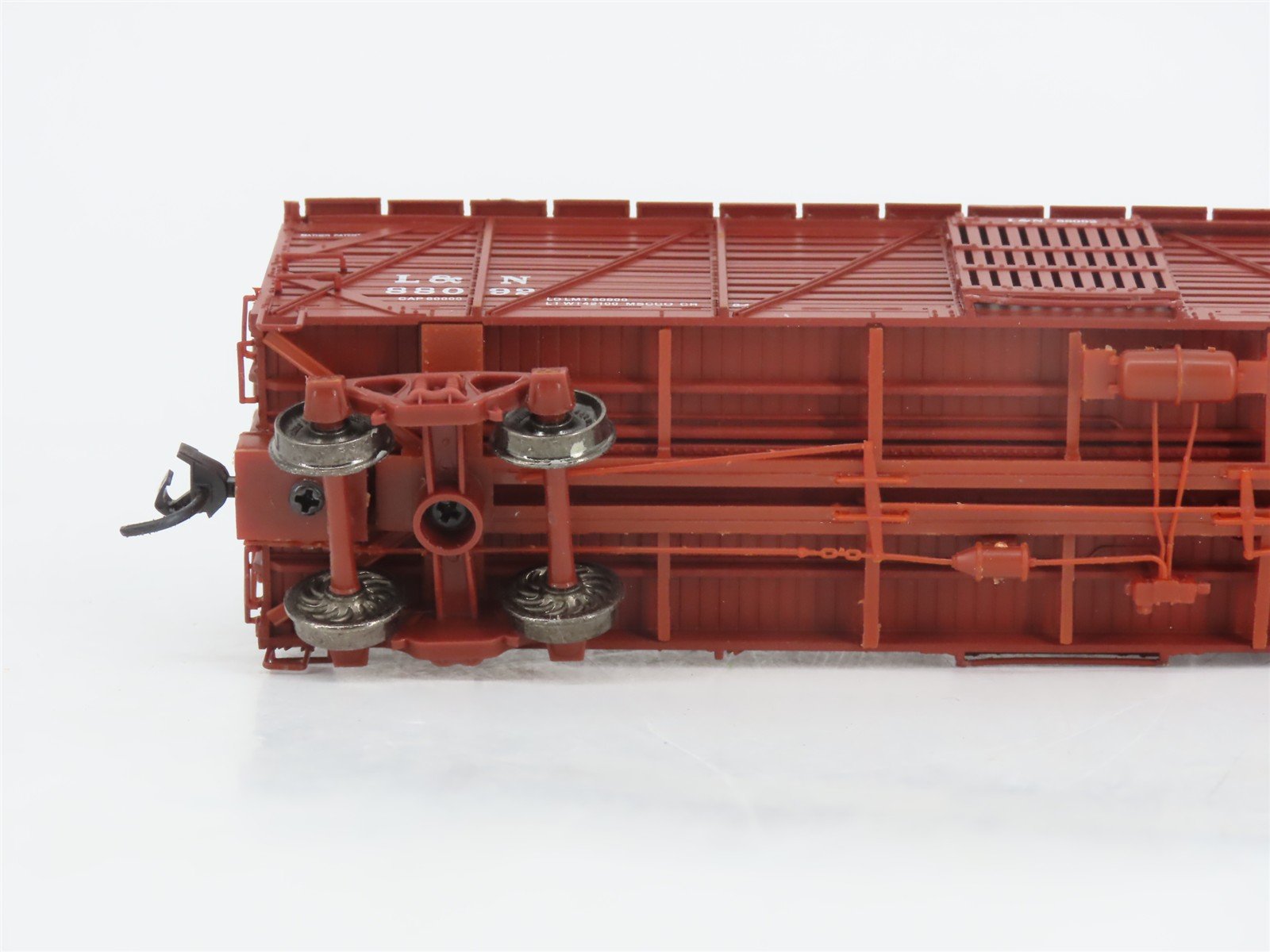 HO Scale PROTO 2000 L&N Louisville & Nashville 40' Single Deck Stock Car #88092