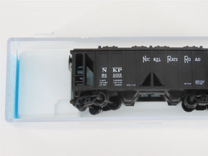 LOT of 4 N Scale Deluxe NKP Nickel Plate Road 2-Bay Covered Hopper Cars