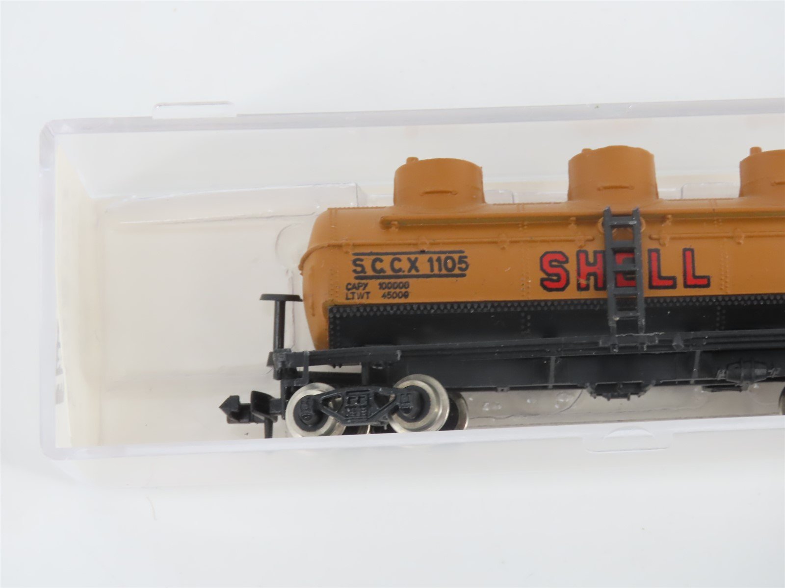 LOT of 4 N Scale Life-Like UP/GN/Shell Caboose, Tankcar, and Boxcars