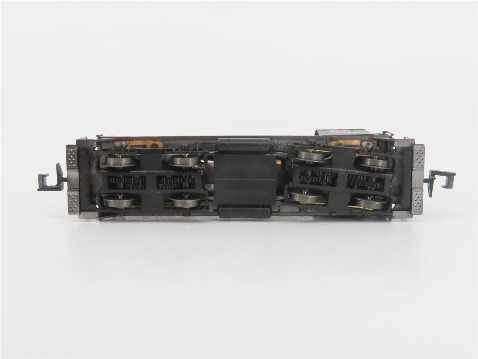 N Scale Life-Like 7514 NKP Nickel Plate Road SW9/1200 Diesel Locomotive #240