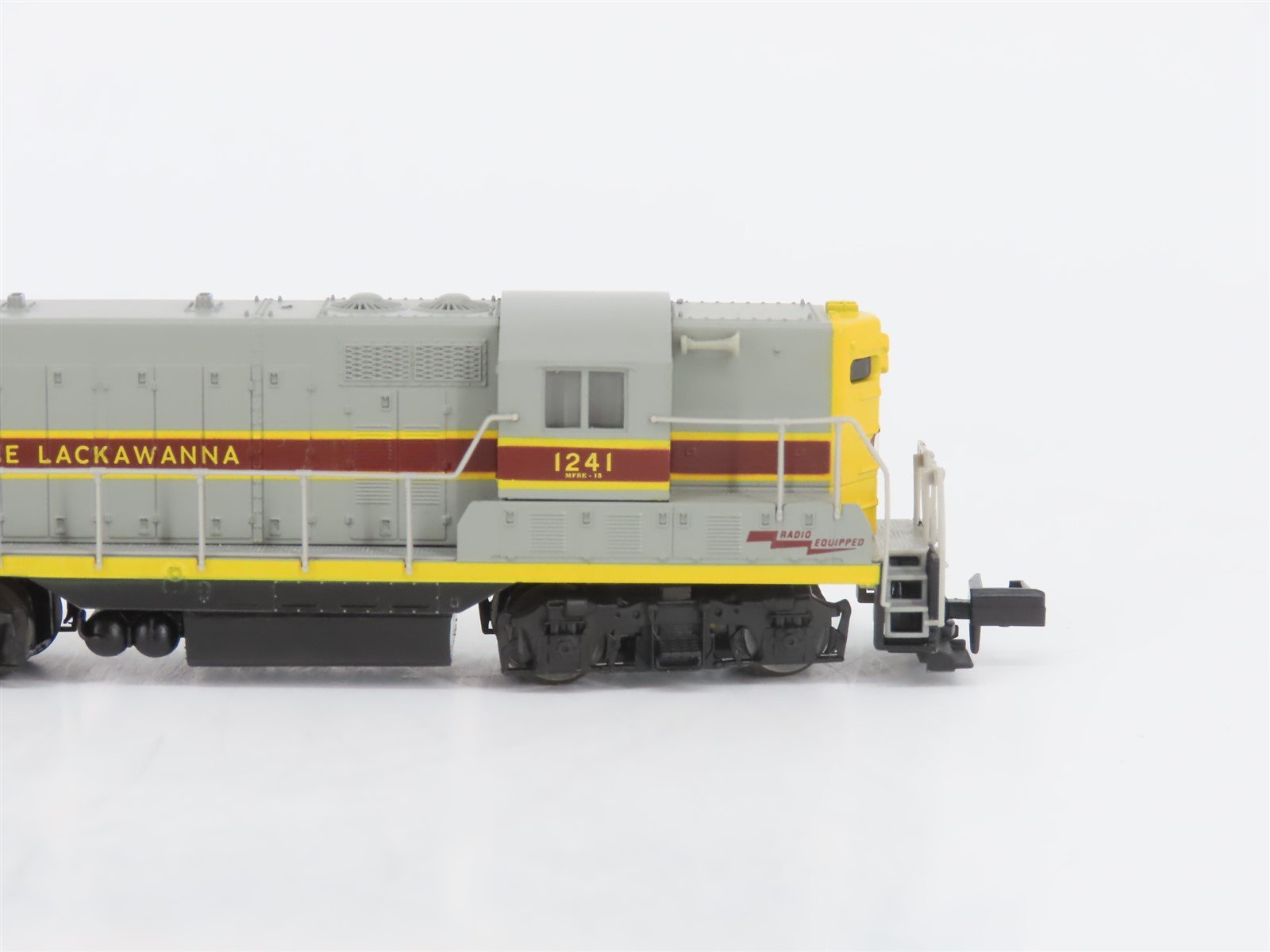 N Scale Atlas 48212 EL Erie Lackawanna GP7 Diesel Locomotive #1241