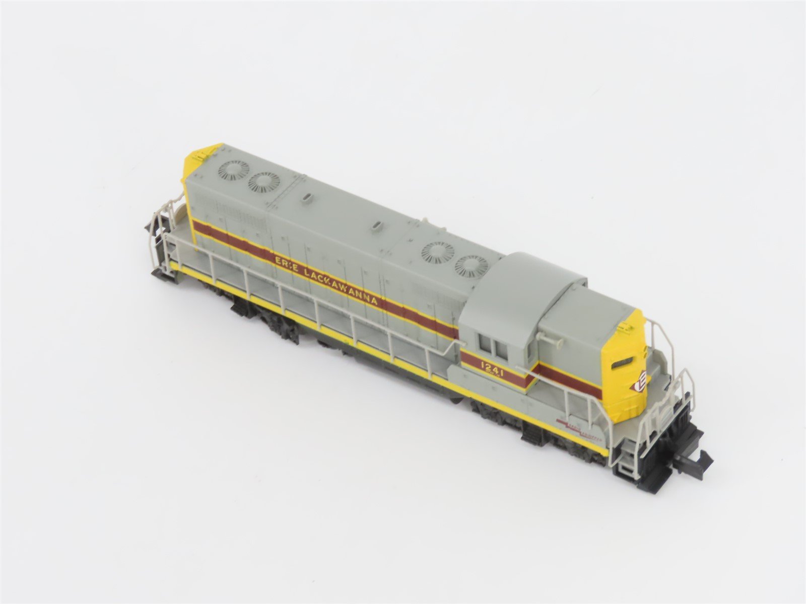 N Scale Atlas 48212 EL Erie Lackawanna GP7 Diesel Locomotive #1241