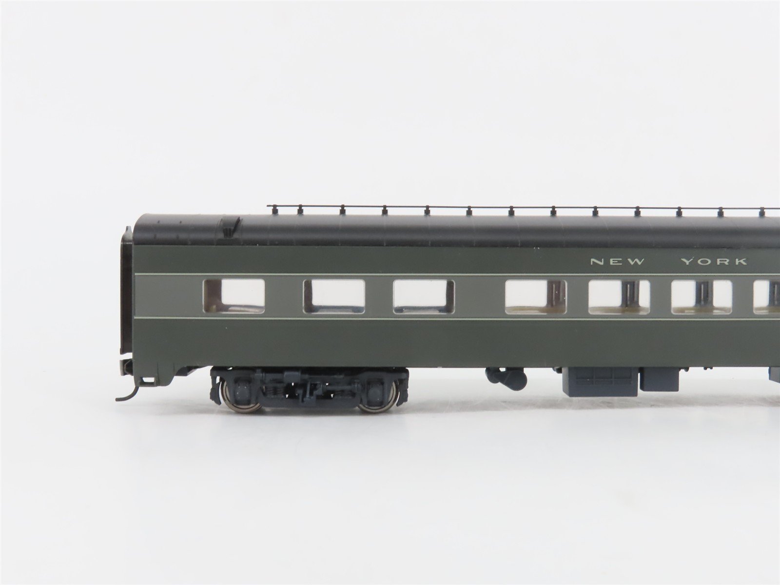 HO Scale Walthers 932-9316 NYC 20th Century Limited 68-Seat Diner Passenger Car