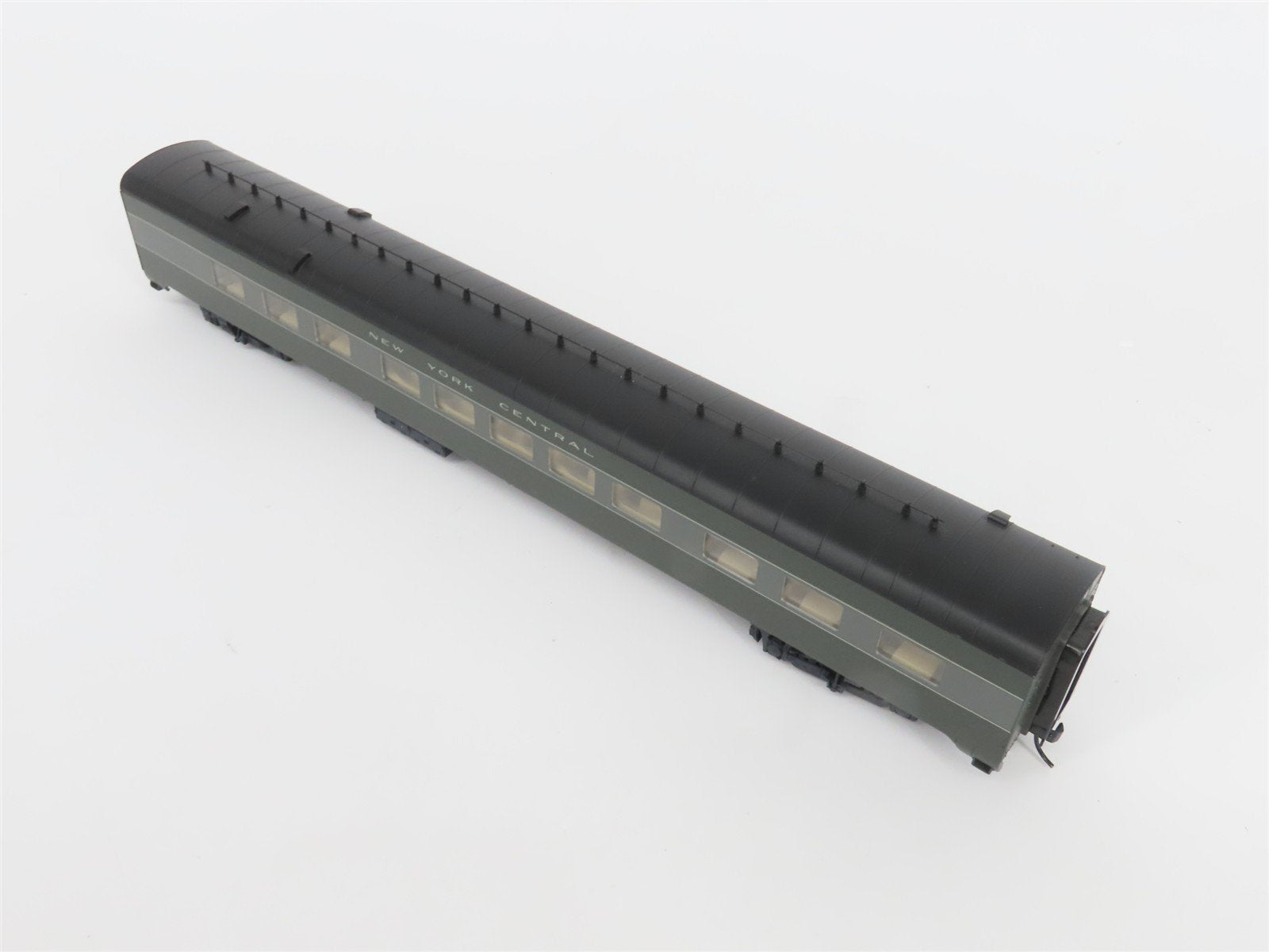 HO Scale Walthers 932-9316 NYC 20th Century Limited 68-Seat Diner Passenger Car