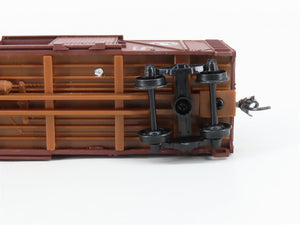 HO Walthers 932-2122 GN Great Northern 40' Wood Box Car w/ Grain Doors #31338