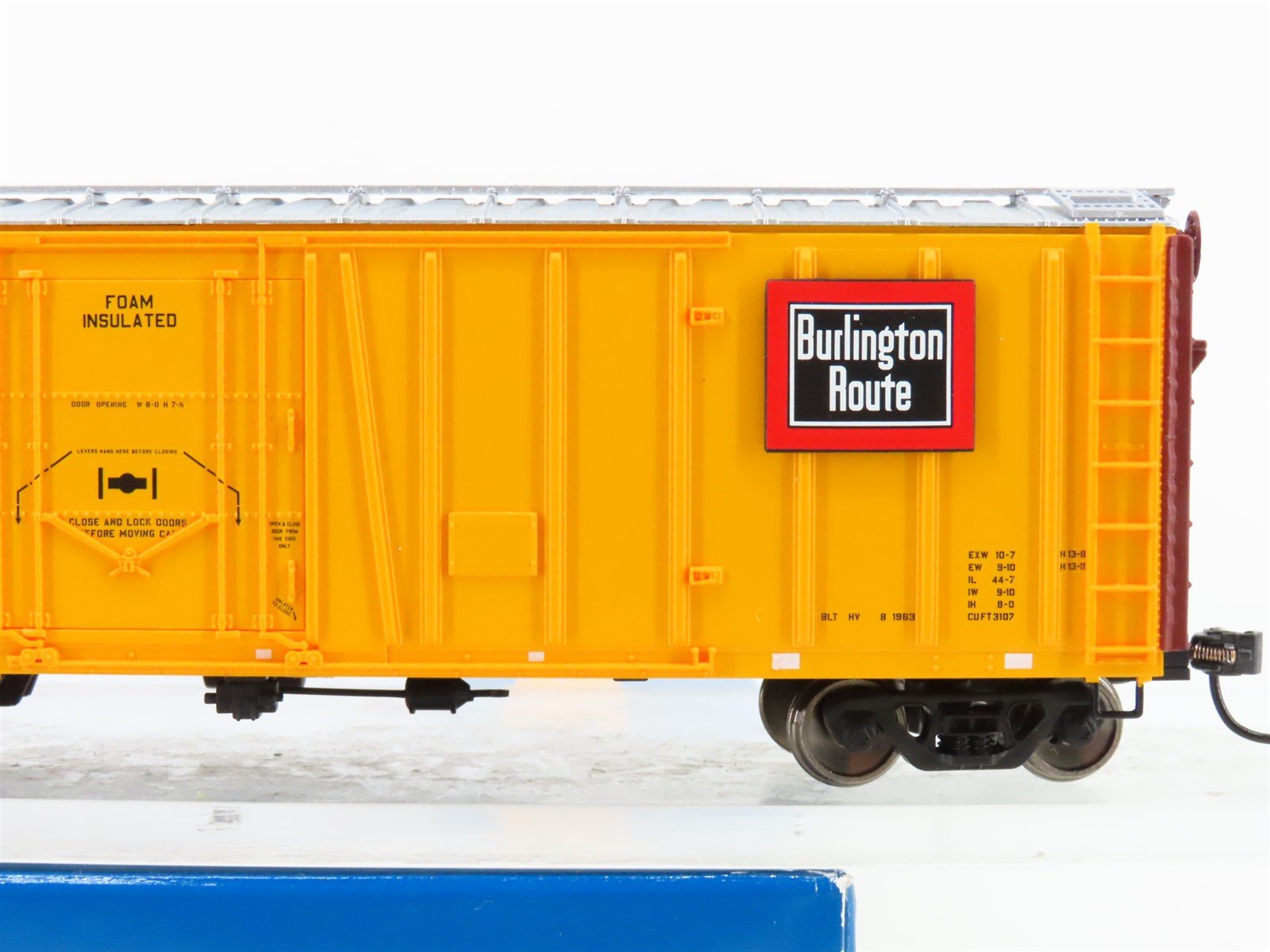 HO Scale Walthers Mainline 910-3756 BRCX Burlington Route 50' Mech. Reefer #5198