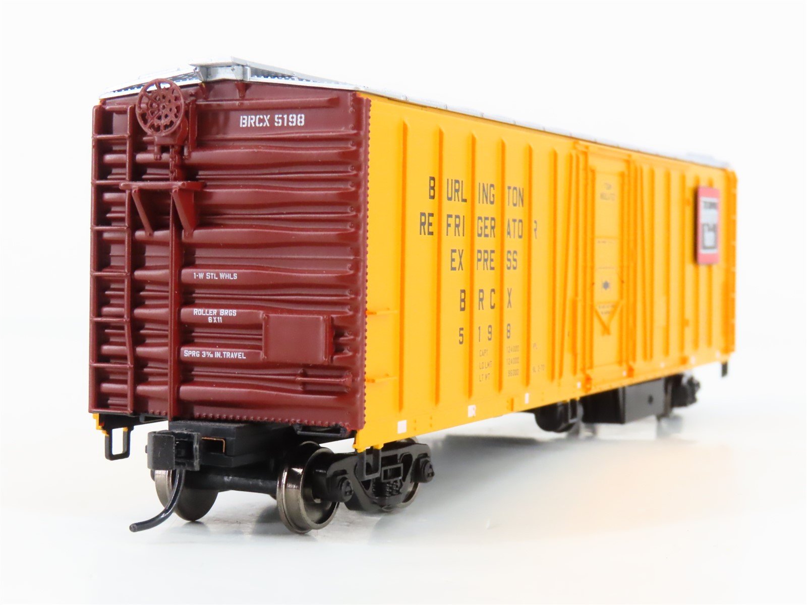 HO Scale Walthers Mainline 910-3756 BRCX Burlington Route 50' Mech. Reefer #5198