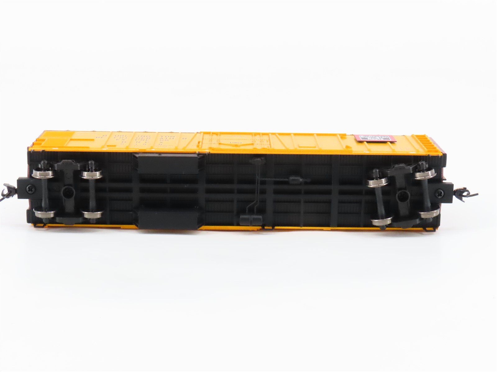 HO Scale Walthers Mainline 910-3756 BRCX Burlington Route 50' Mech. Reefer #5198