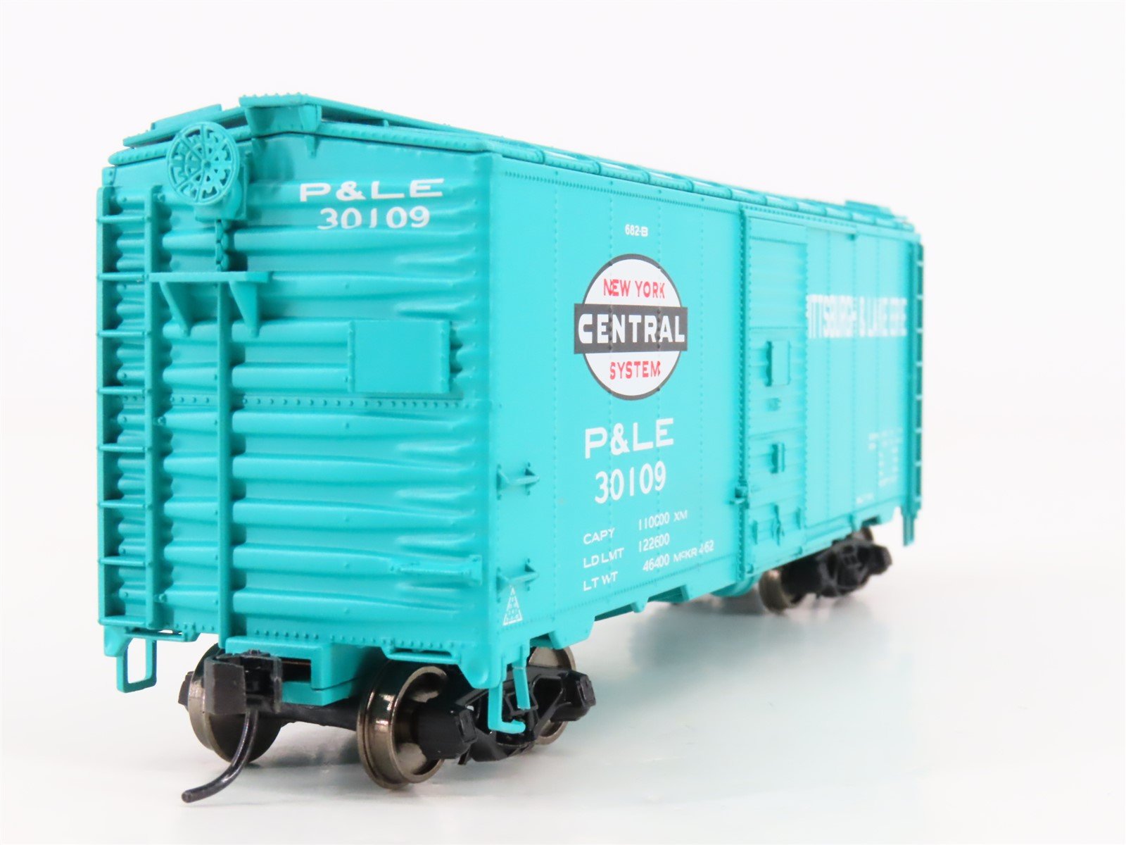 HO Scale Walthers Mainline 910-2721 P&LE New York Central 40' Box Car #30109