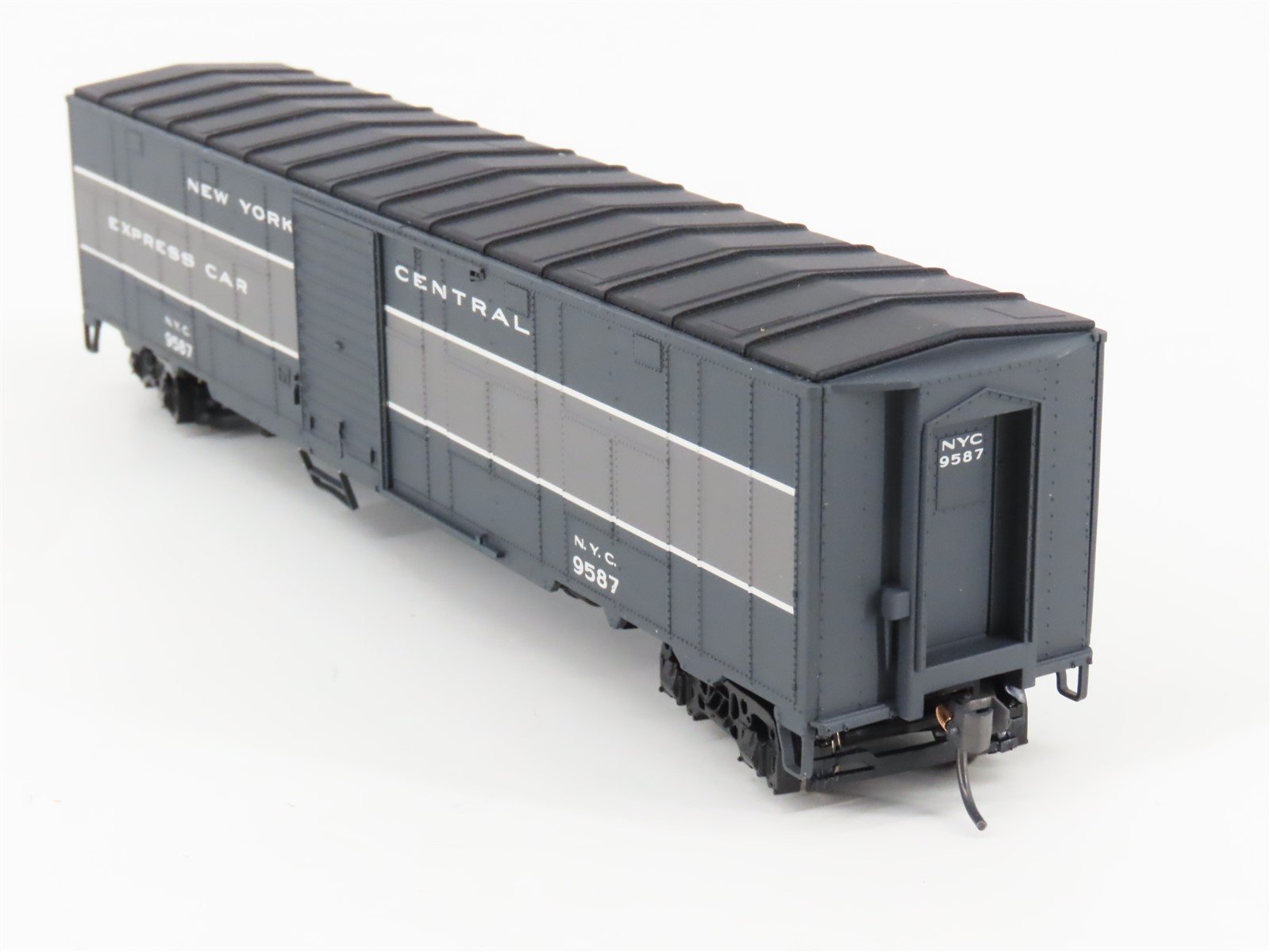 HO Scale Walthers Gold Line 932-24161 NYC/Rock Island Express Box Car (2-Pack)