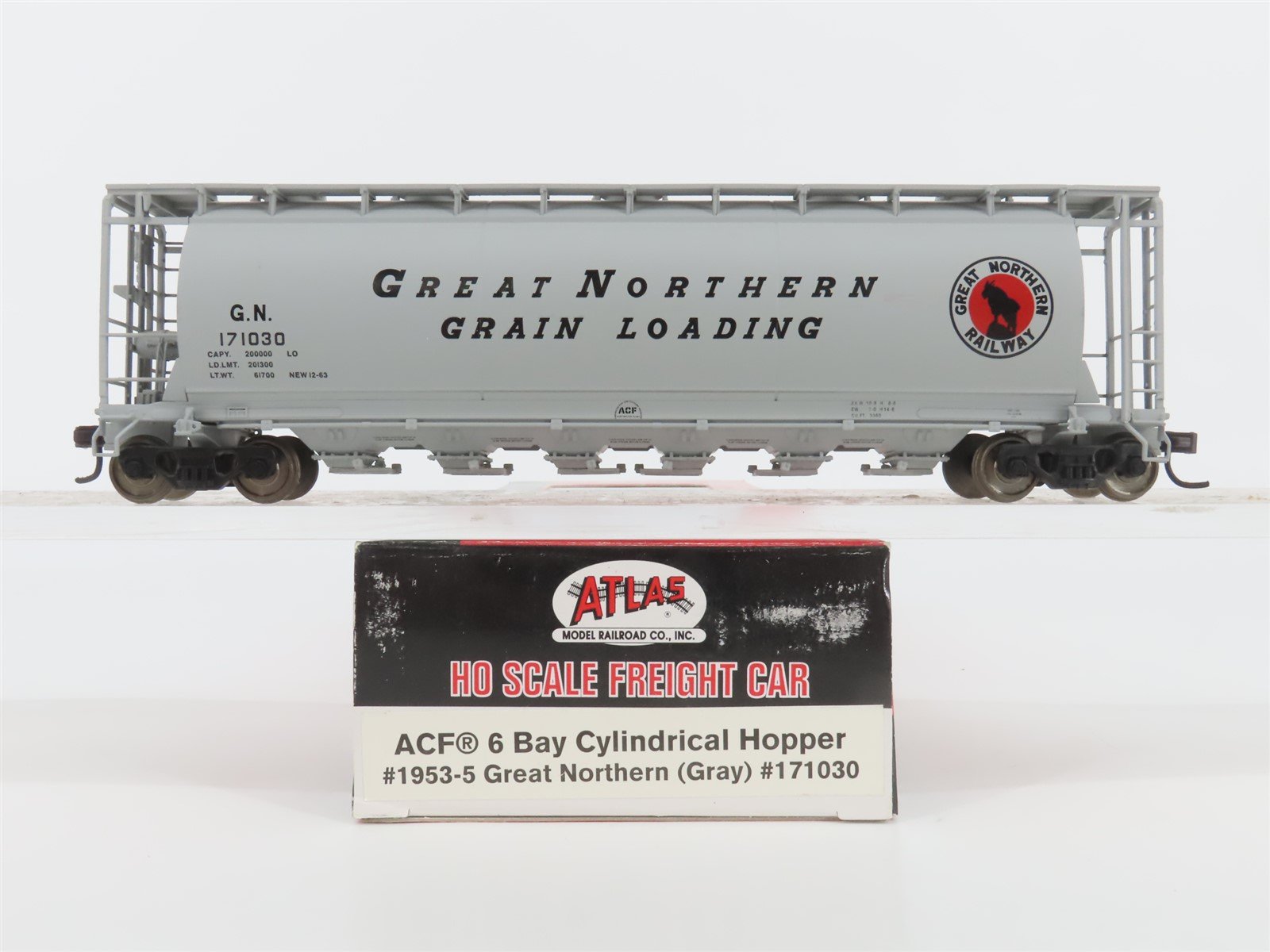 HO Scale Atlas 1953-5 GN Great Northern 6-Bay Cylindrical Hopper #171030