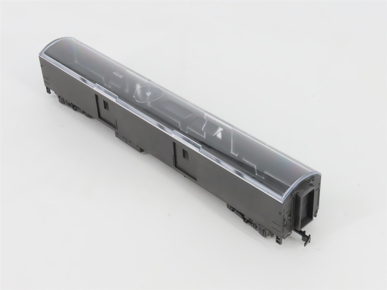HO Scale Rivarossi 6604 Unpainted Baggage Passenger Car