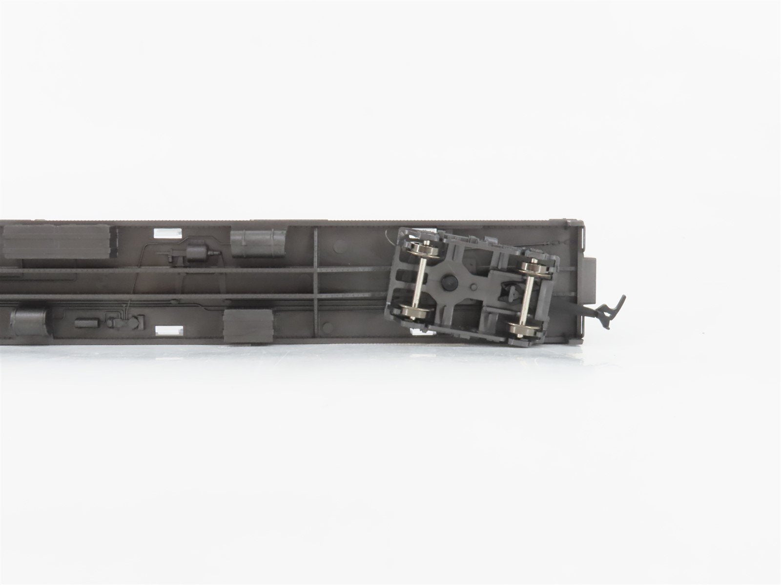 HO Scale Rivarossi 6604 Unpainted Baggage Passenger Car