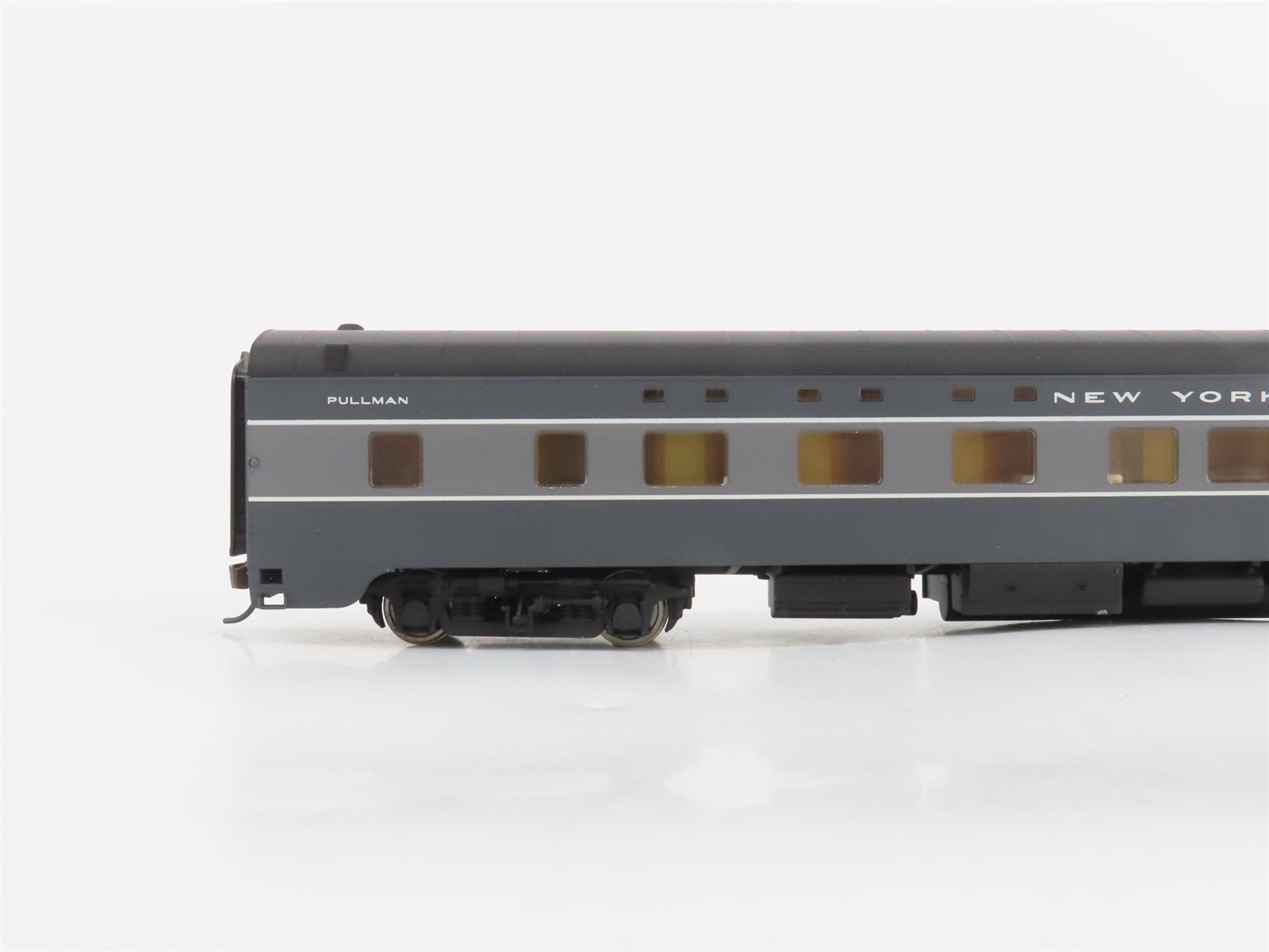 HO Scale Walthers 932-6712 NYC New York Central Pullman Sleeper Passenger Car
