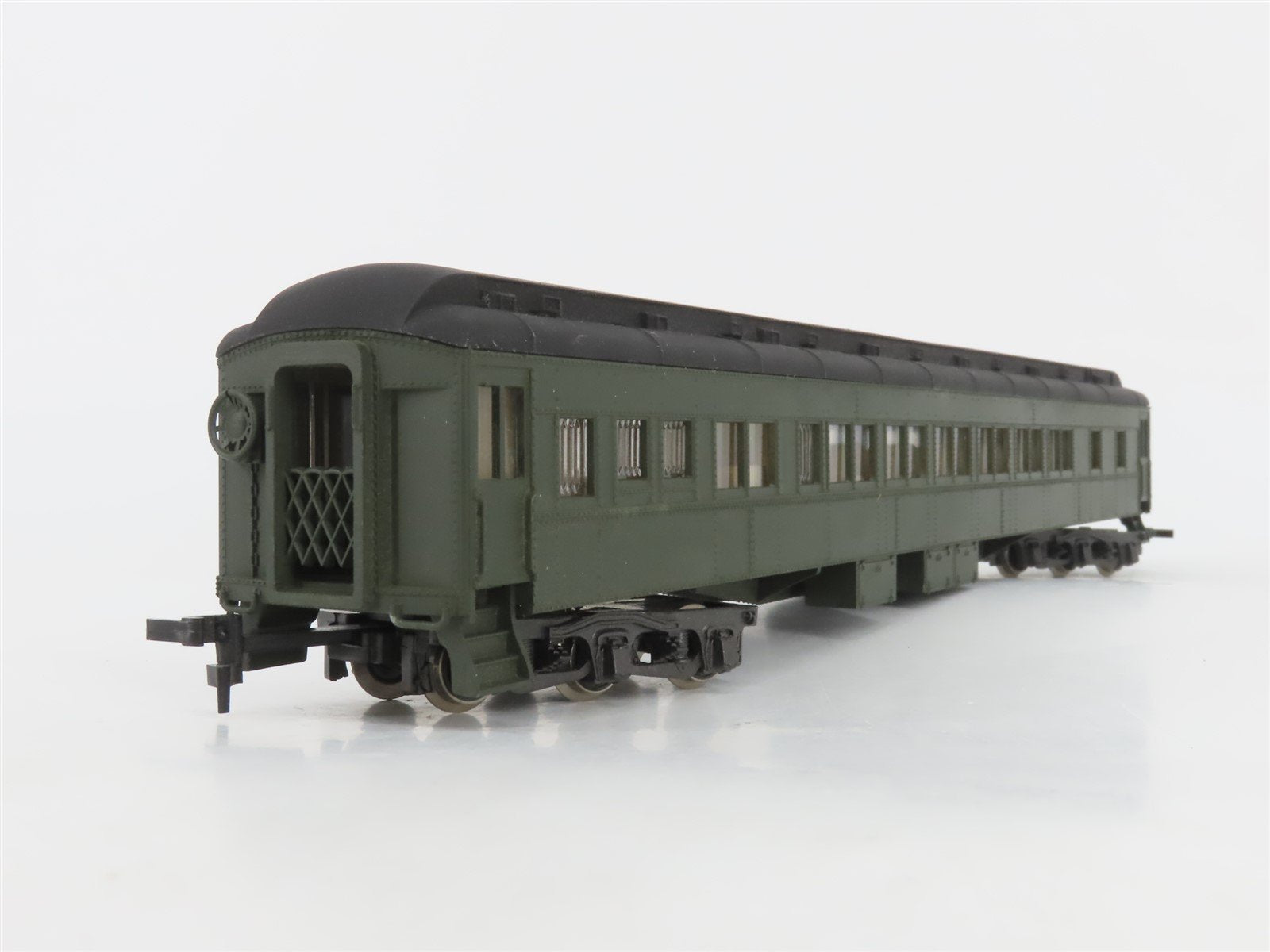 HO Scale AHM/Rivarossi Undecorated Coach Passenger Car