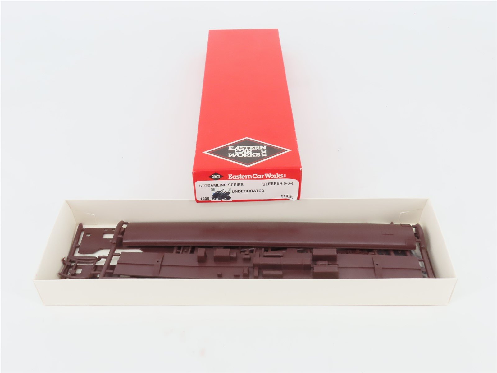 HO Scale Eastern Car Works Kit #1205 Undecorated Sleeper 6-6-4 Passenger Car