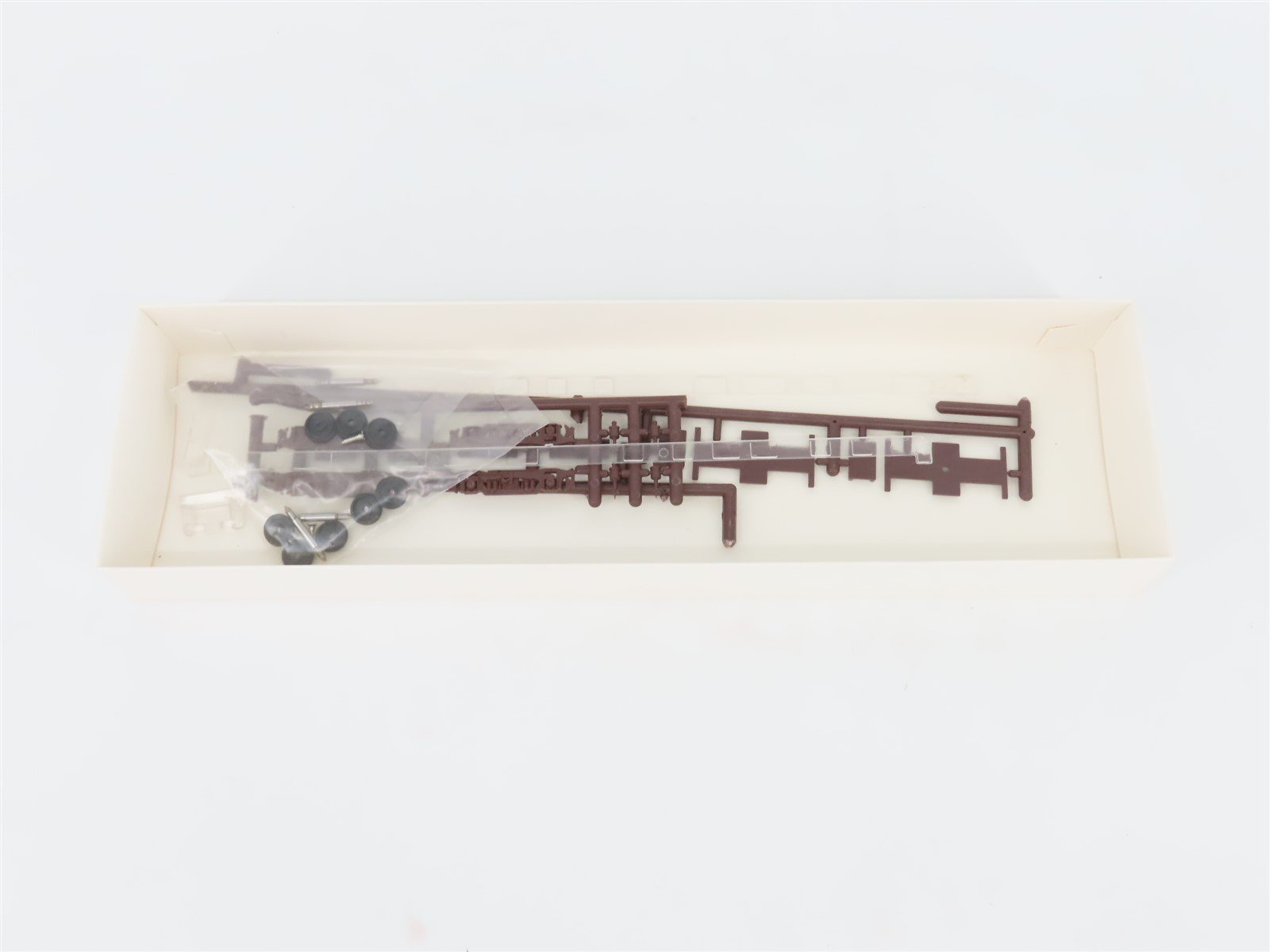 HO Scale Eastern Car Works Kit #1207 Undecorated Obs-Lounge Passenger Car
